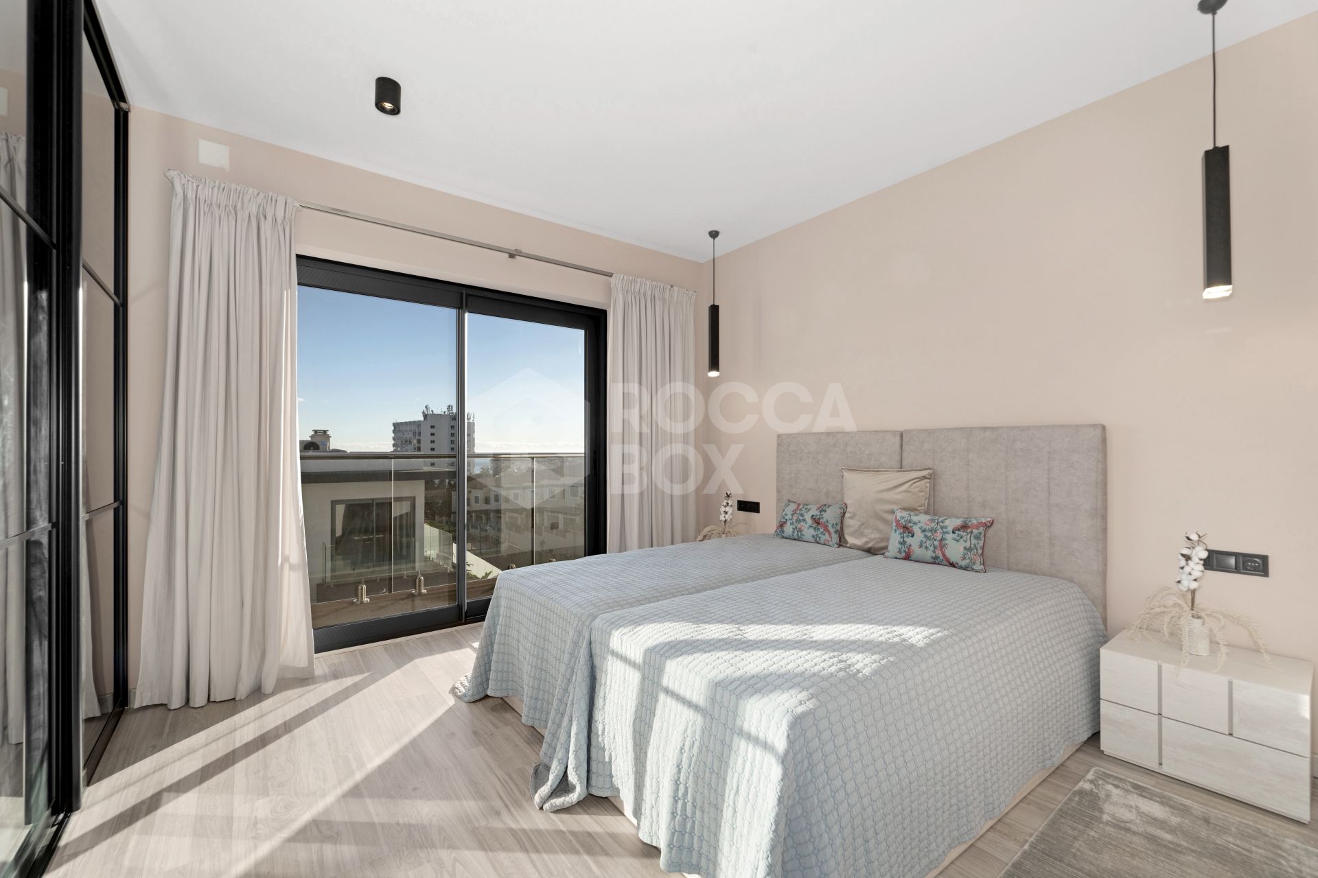 Exclusive Villa with Heated Pool and Hammam in Calahonda