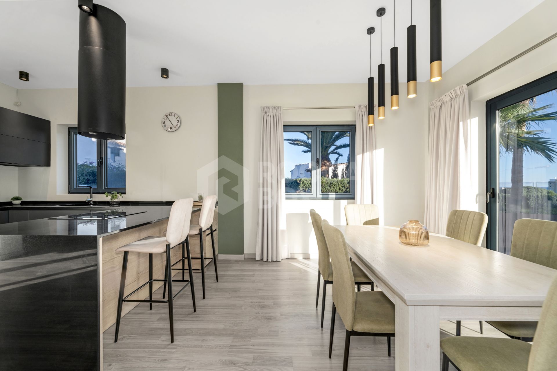 Exclusive Villa with Heated Pool and Hammam in Calahonda