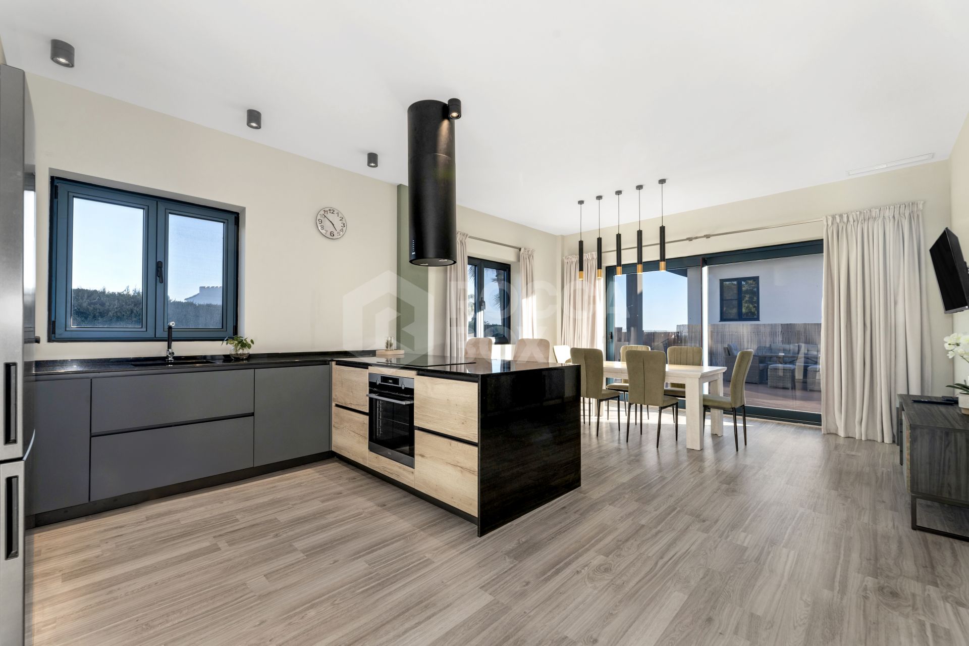 Exclusive Villa with Heated Pool and Hammam in Calahonda