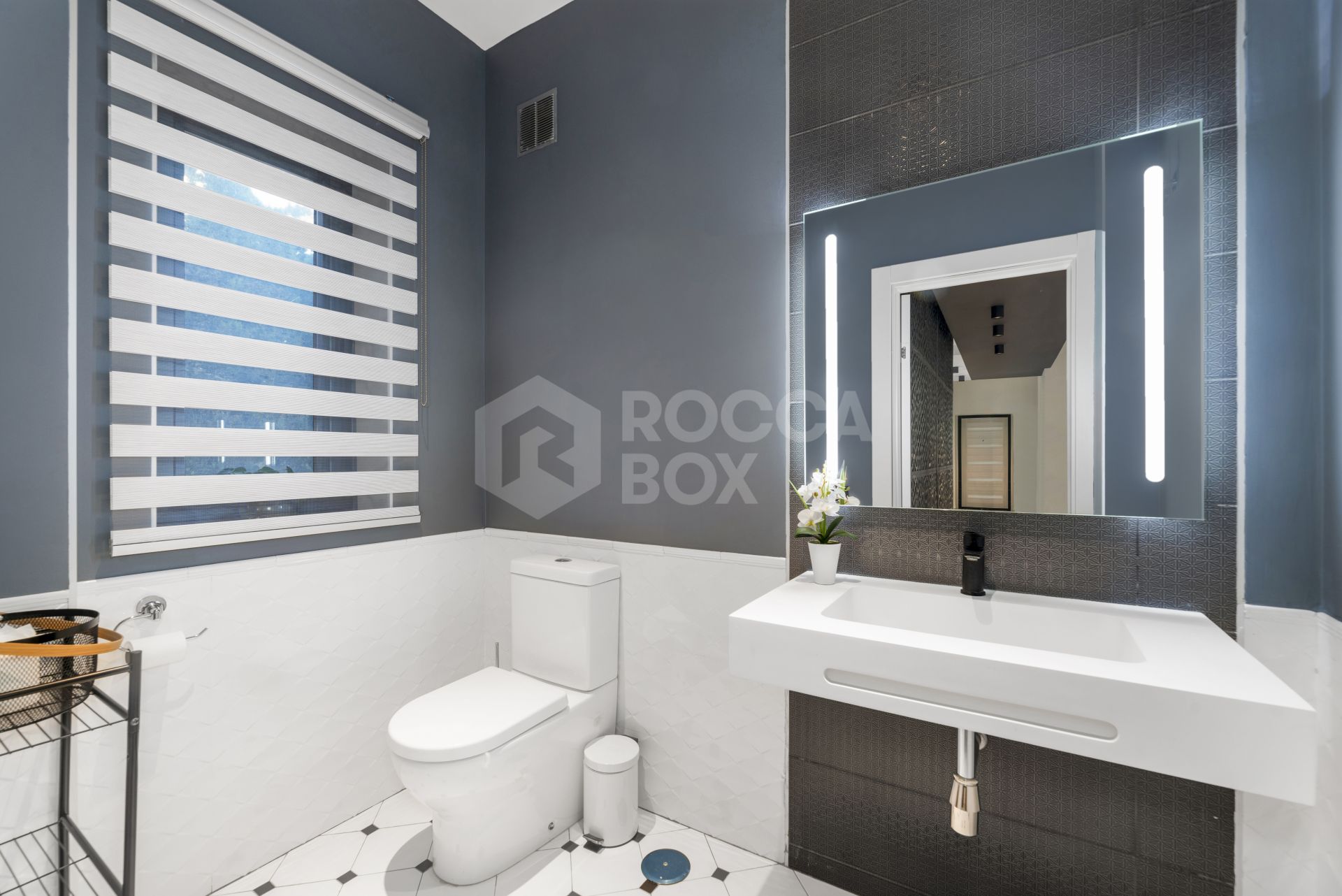 Exclusive Villa with Heated Pool and Hammam in Calahonda