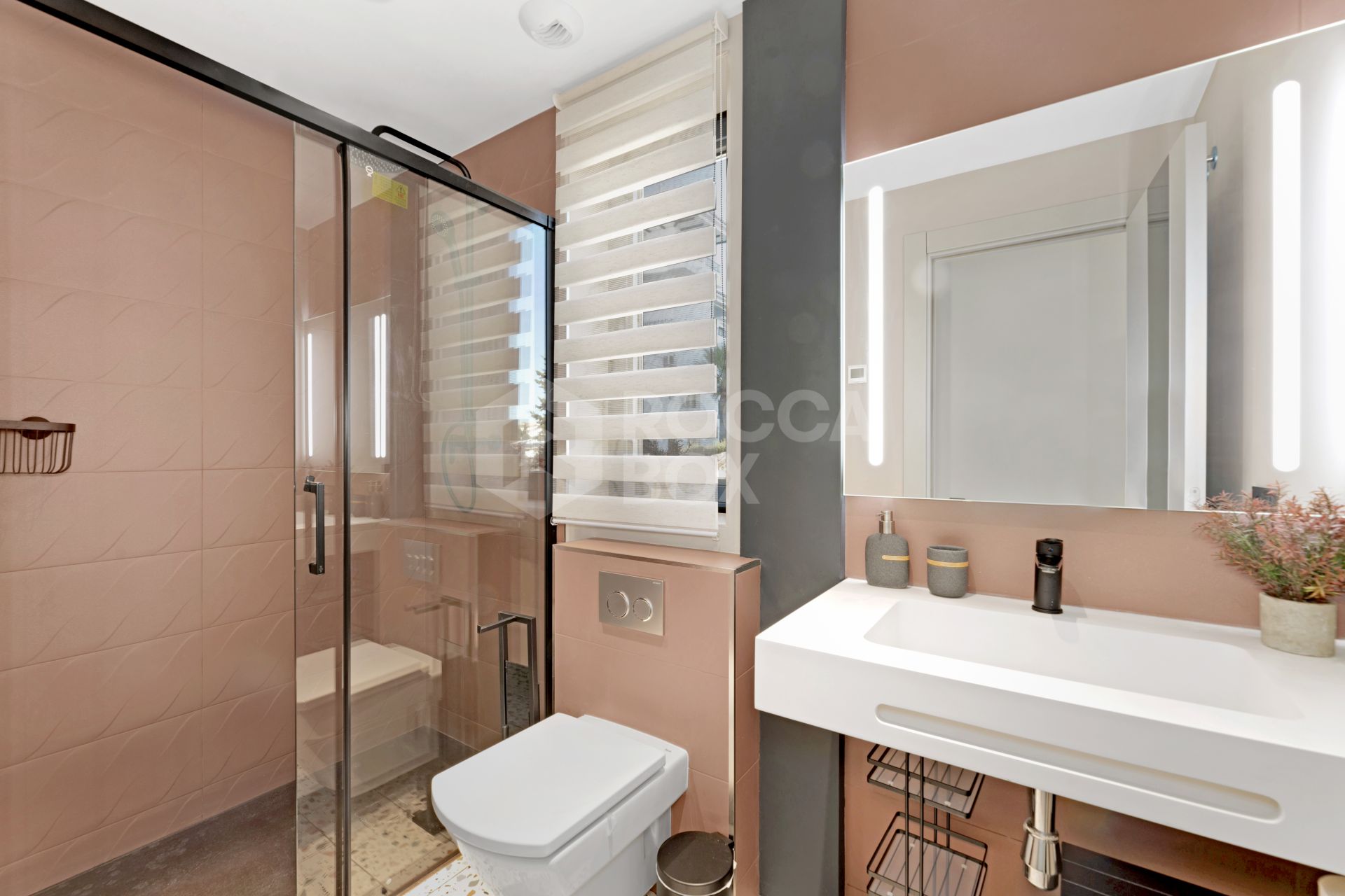 Exclusive Villa with Heated Pool and Hammam in Calahonda