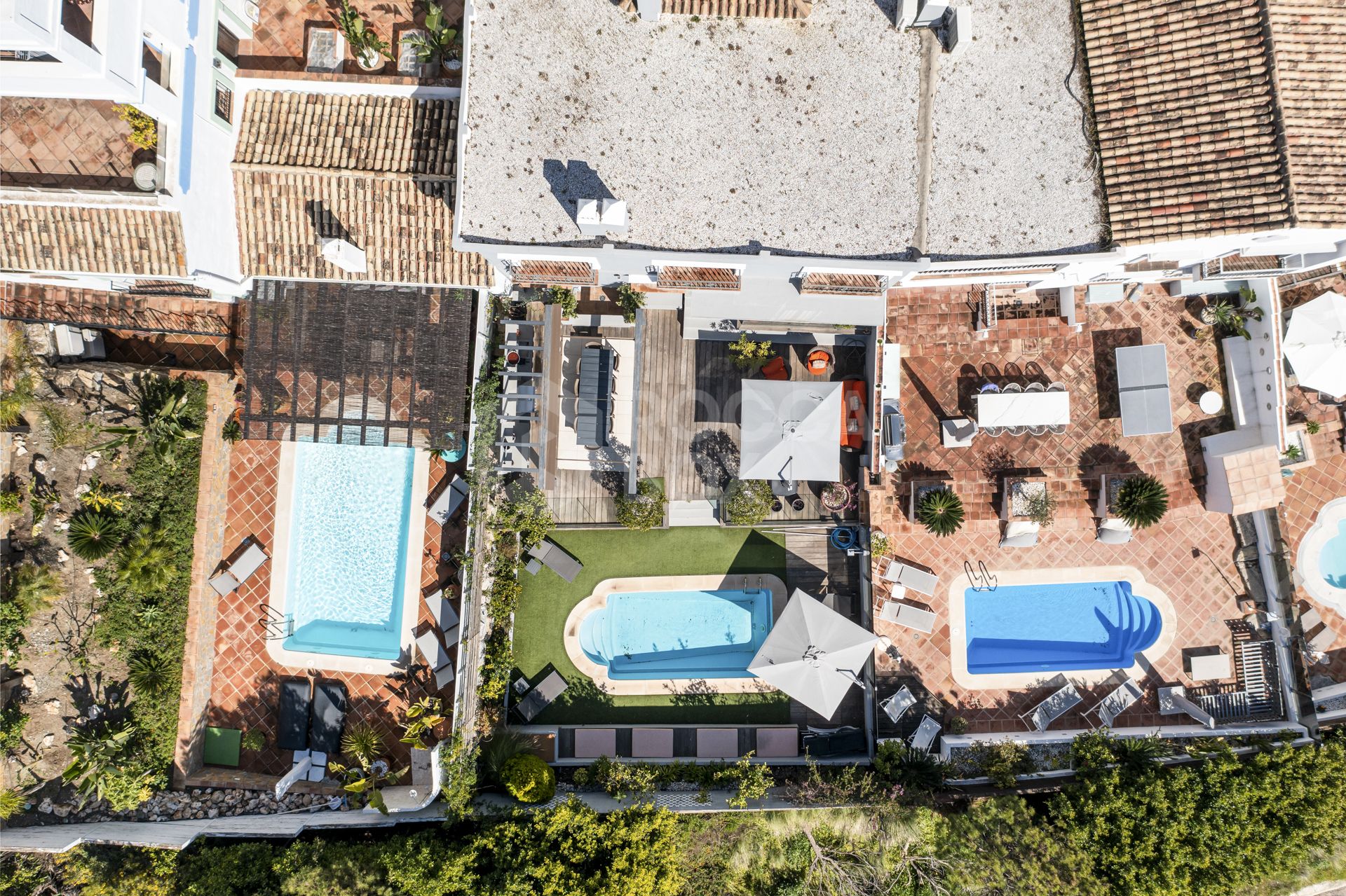Spacious semi-detached house with pool and southwest views in Marbella premium area