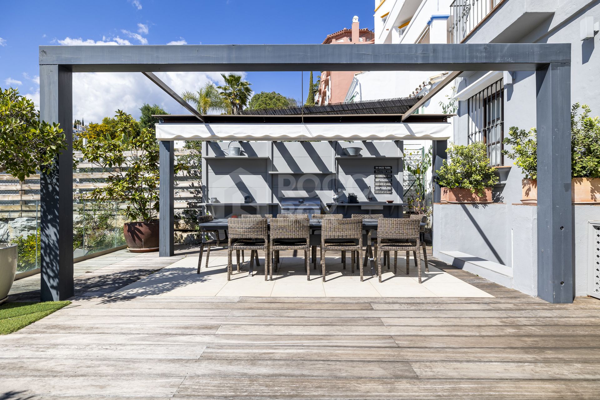 Spacious semi-detached house with pool and southwest views in Marbella premium area