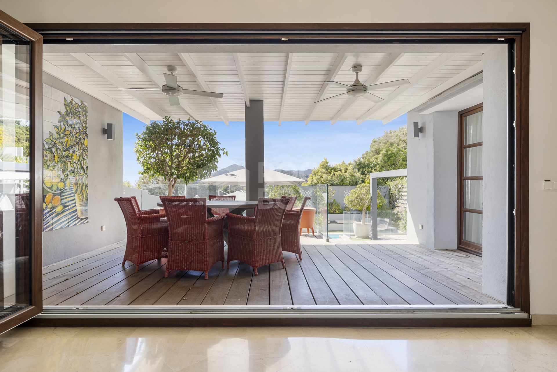 Spacious semi-detached house with pool and southwest views in Marbella premium area
