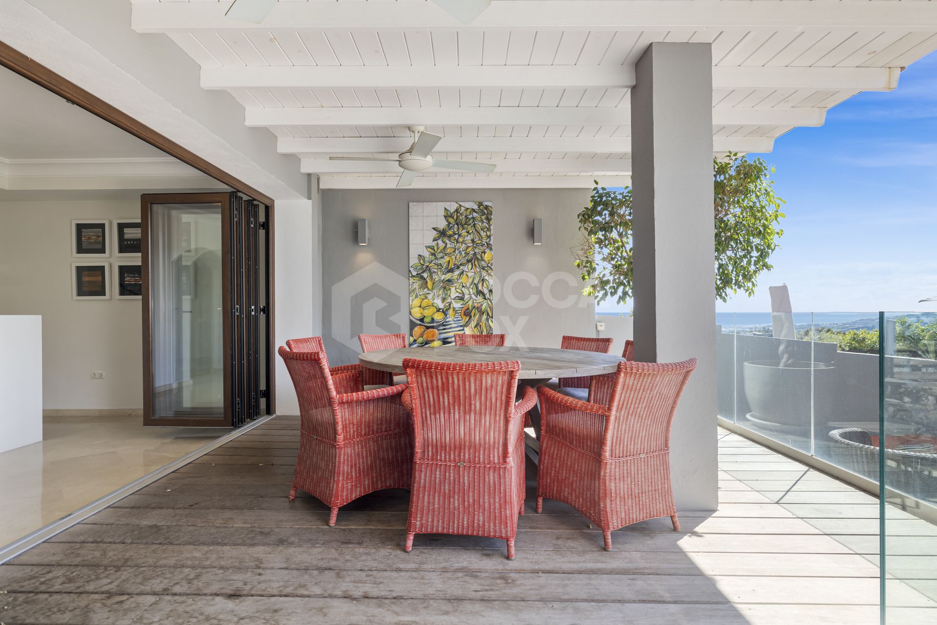 Spacious semi-detached house with pool and southwest views in Marbella premium area