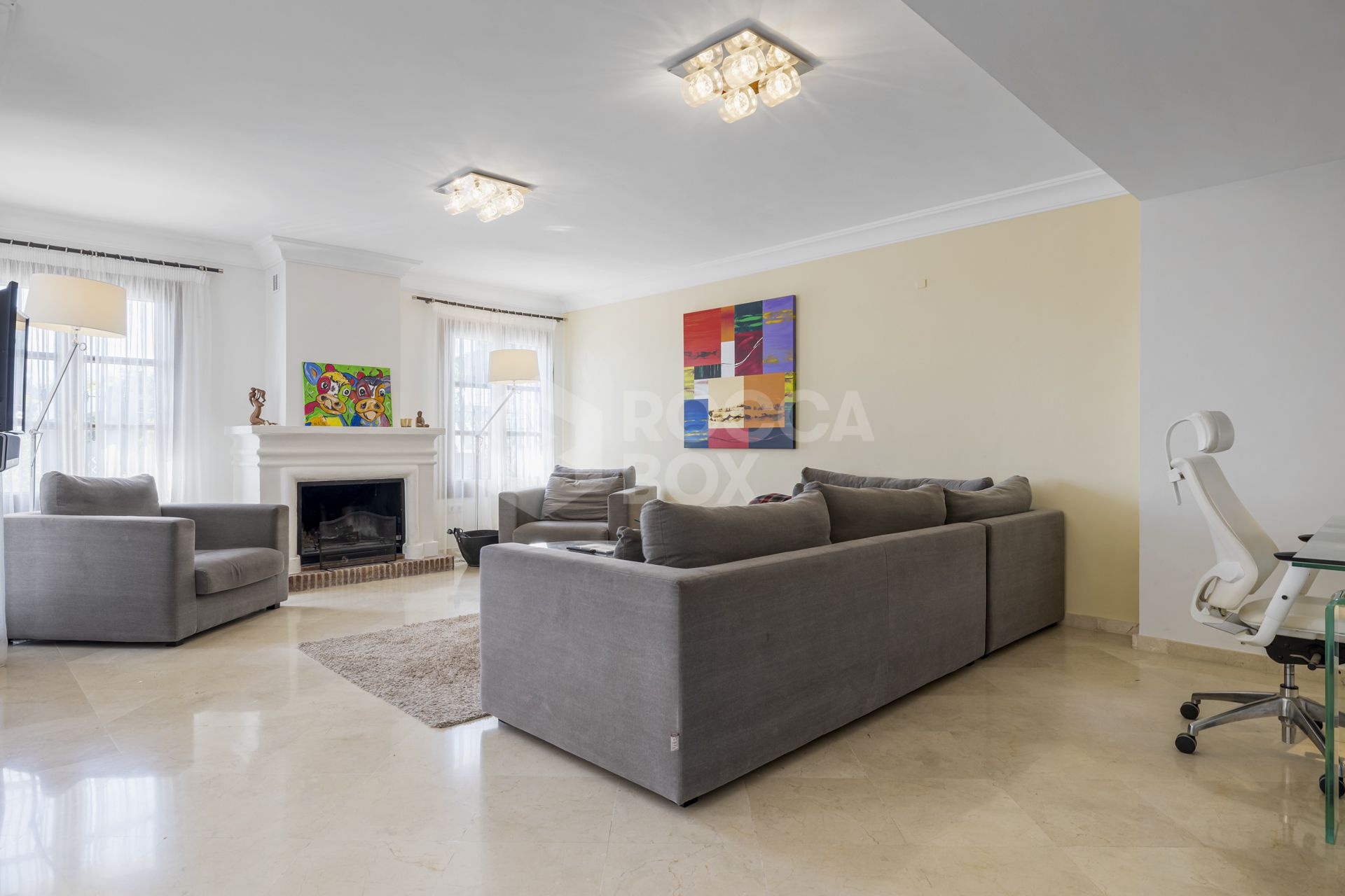 Spacious semi-detached house with pool and southwest views in Marbella premium area