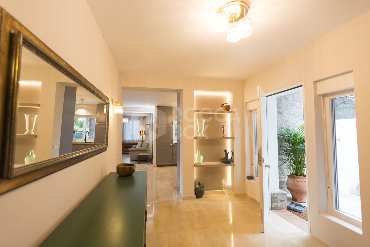 A pine and sea retreat in Las Chapas, Marbella