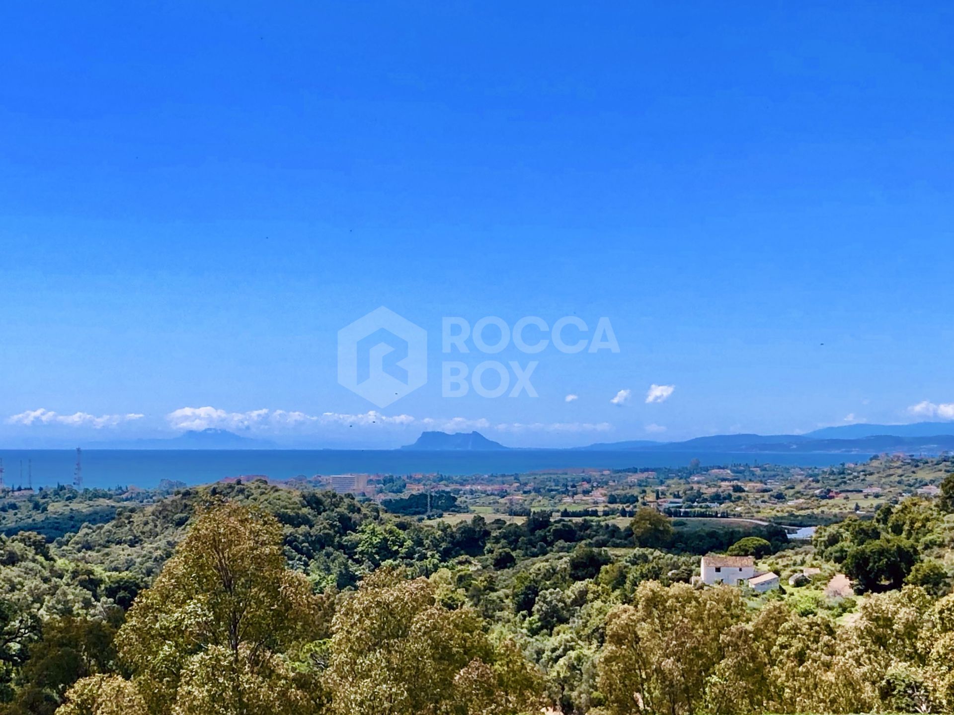Plot for sale in Estepona Este