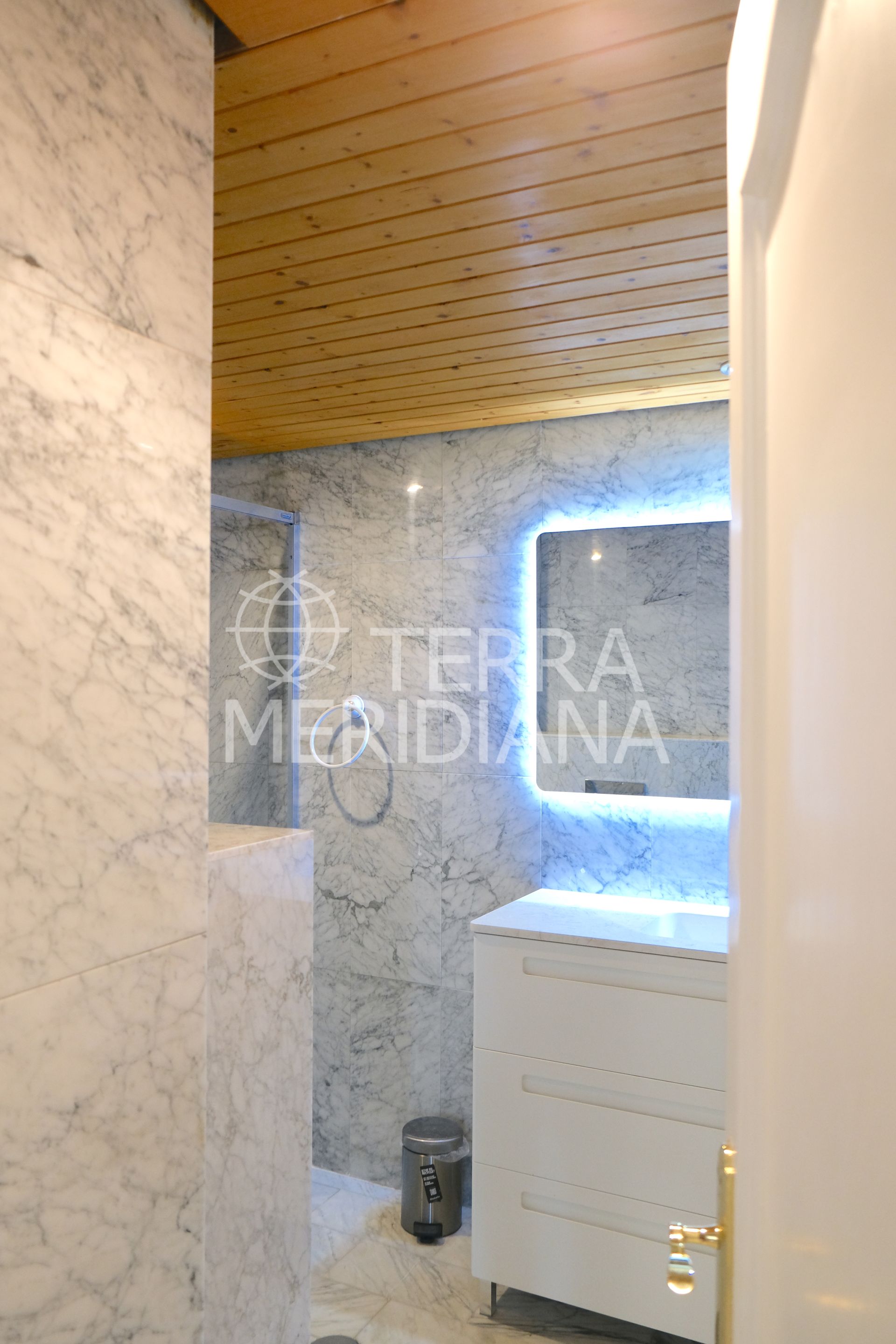 Apartment in Playa Bajadilla - Puertos, Marbella
