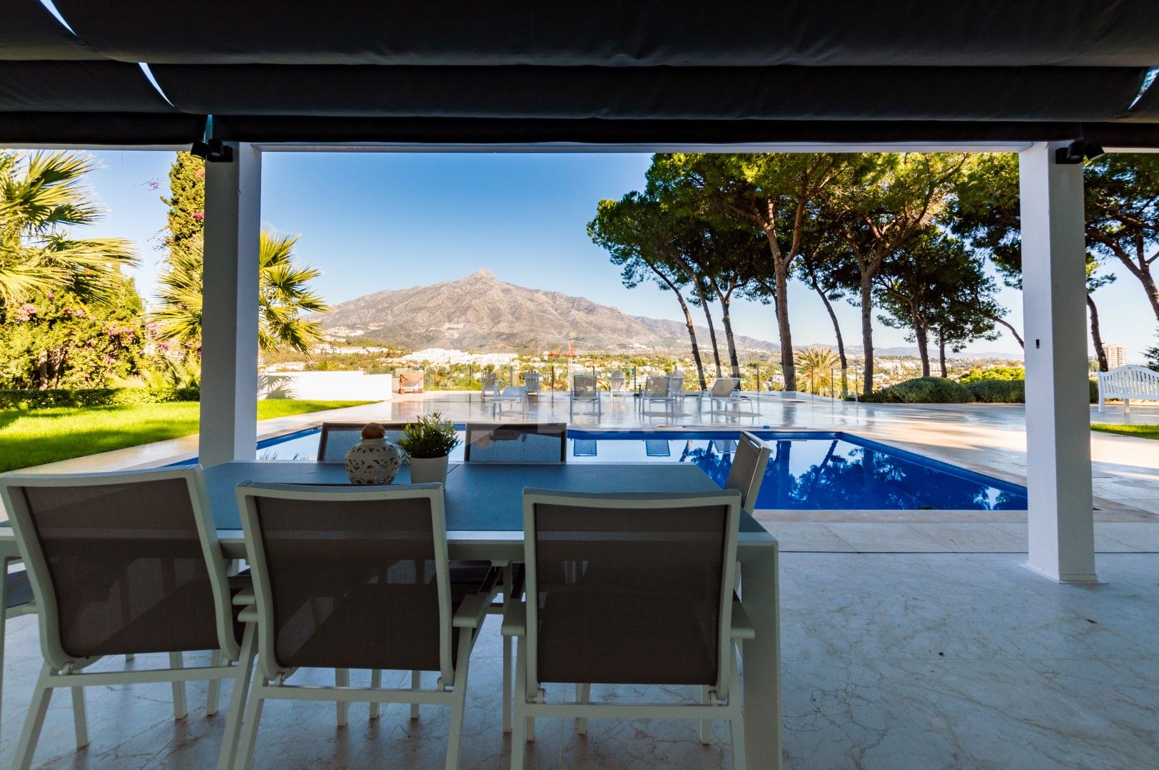 Luxury contemporary villa with spectacular sea and mountain views for short-term rent in Nueva Andalucia, Costa del Sol