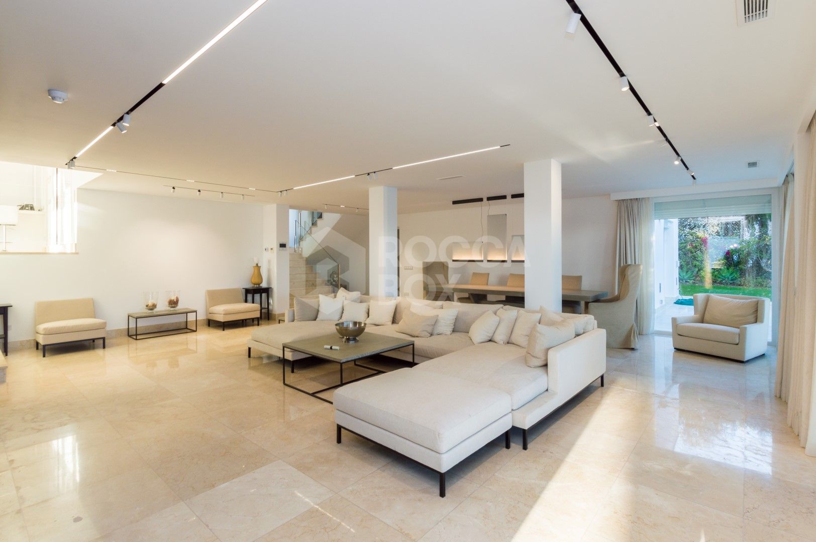 Luxury contemporary villa with spectacular sea and mountain views for short-term rent in Nueva Andalucia, Costa del Sol