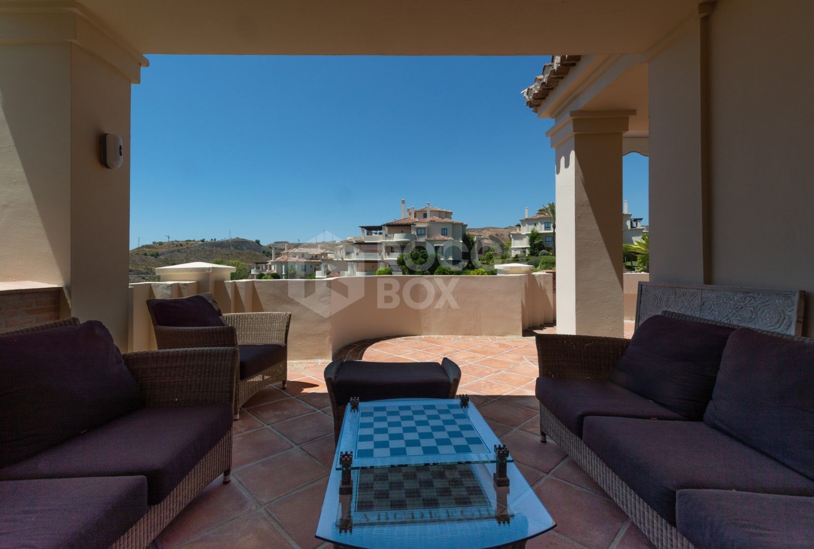 STUNING 3-BEDROOM APARTMENT CAPANES ,BENAHAVIS ,COSTA DEL SOL