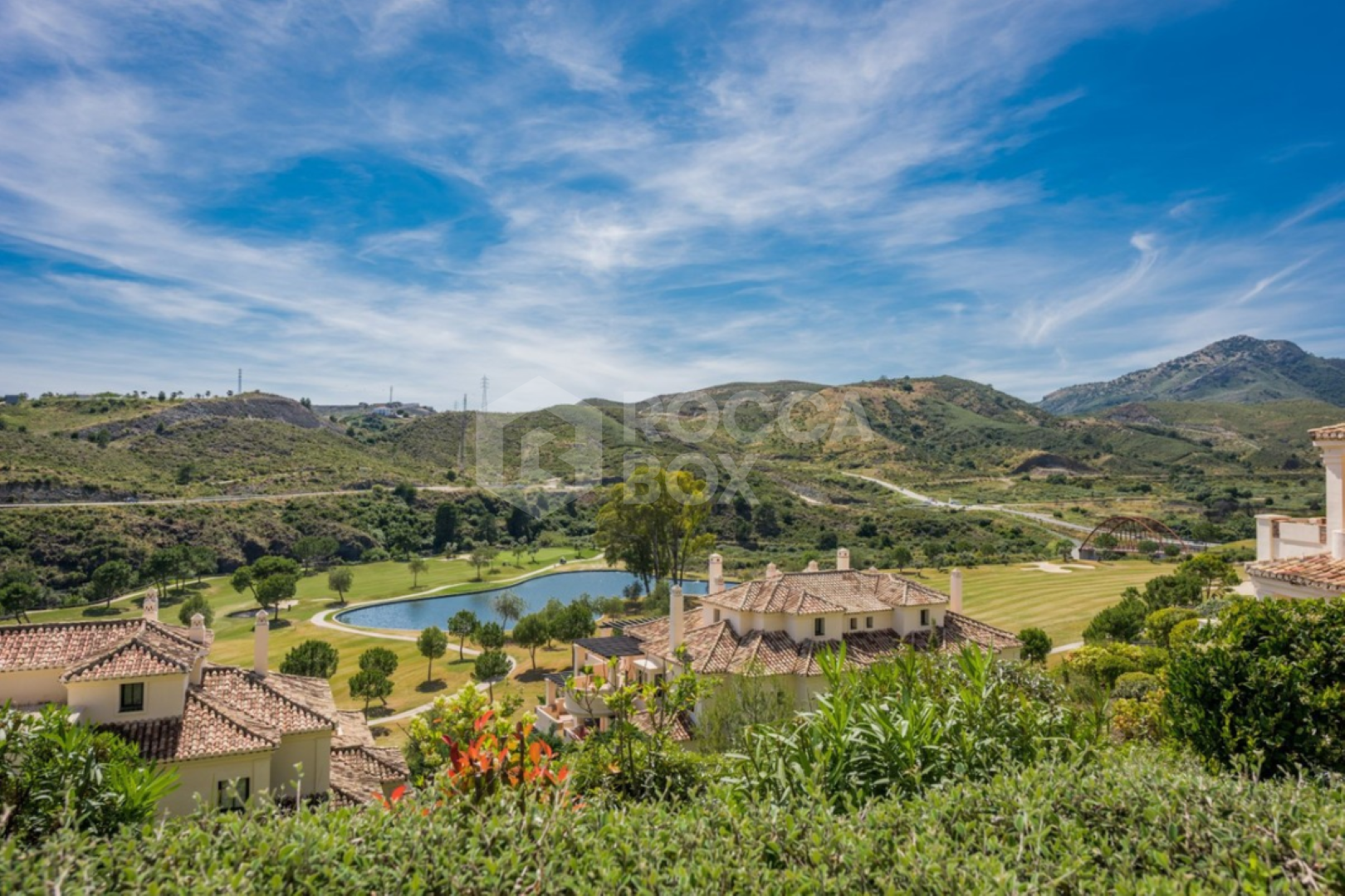 STUNING 3-BEDROOM APARTMENT CAPANES ,BENAHAVIS ,COSTA DEL SOL