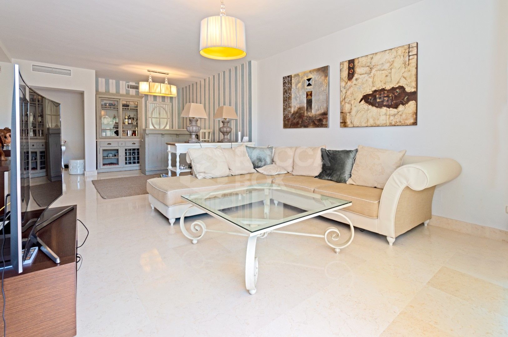 STUNING 3-BEDROOM APARTMENT CAPANES ,BENAHAVIS ,COSTA DEL SOL