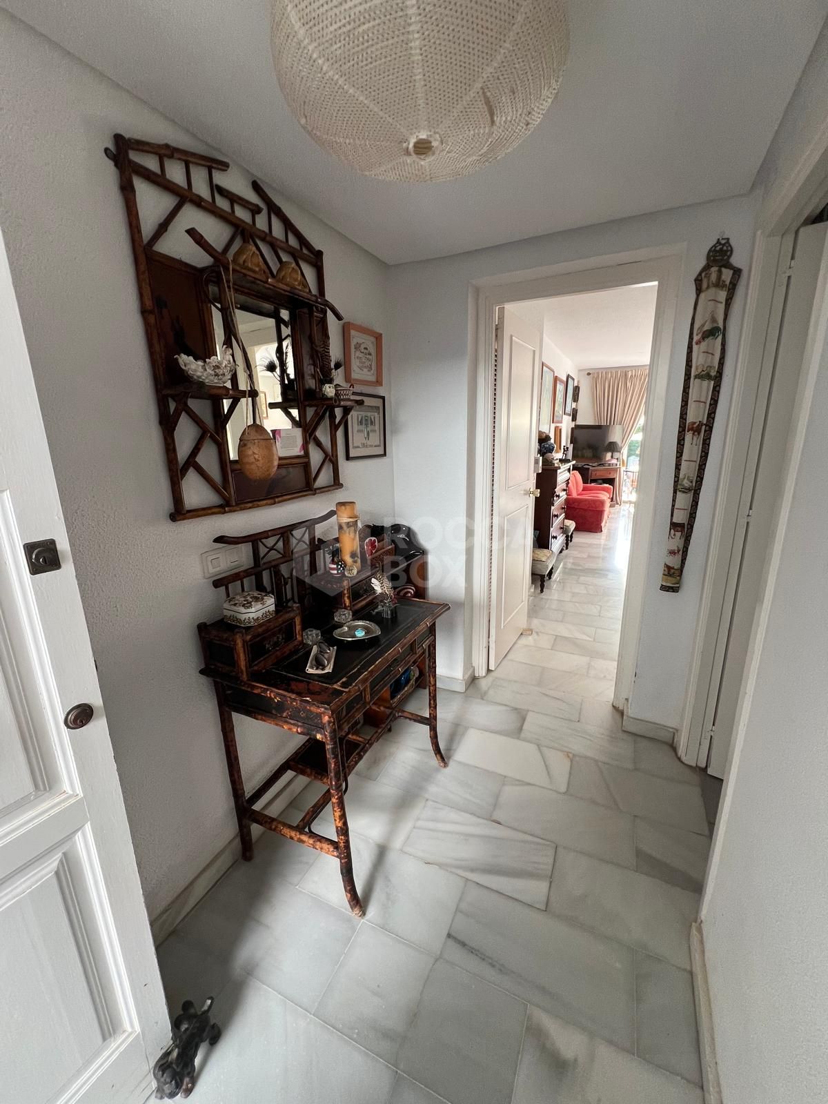 Exquisite Townhouse in Marbella's Golden Mile