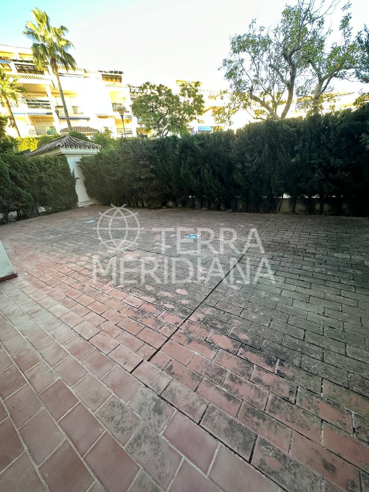 Ground Floor Apartment in Lorcrimar, Marbella