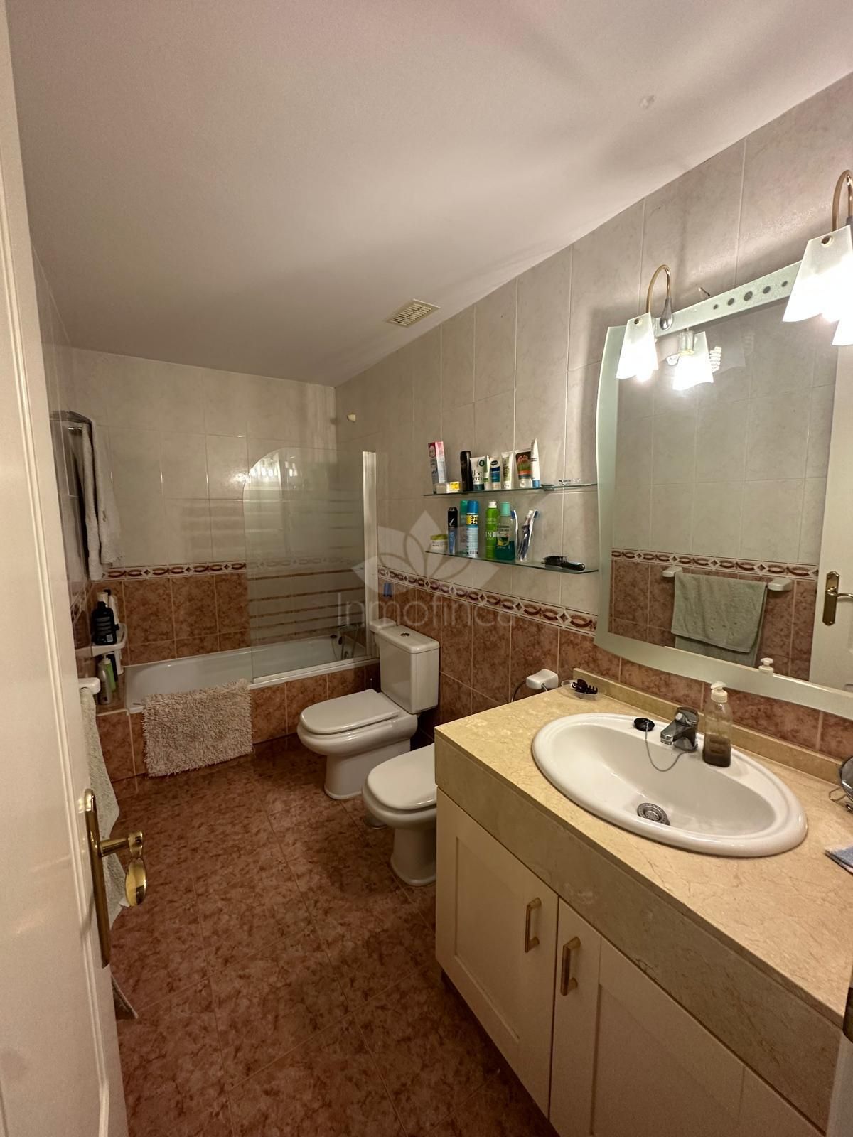 Apartamento Planta Baja en Lorcrimar, Marbella