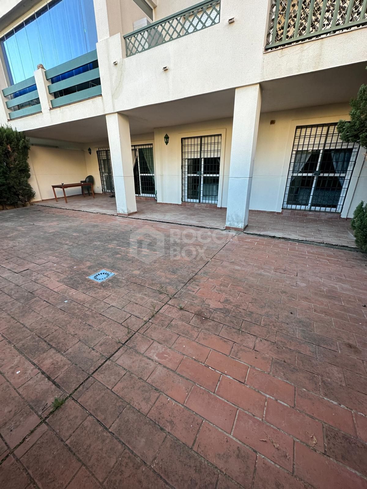 Spacious 3-Bedroom Apartment in Prestigious Lorcrimar III