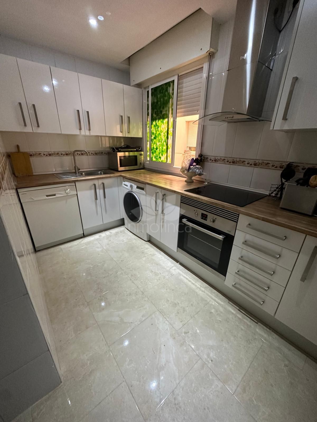 Apartamento Planta Baja en Lorcrimar, Marbella