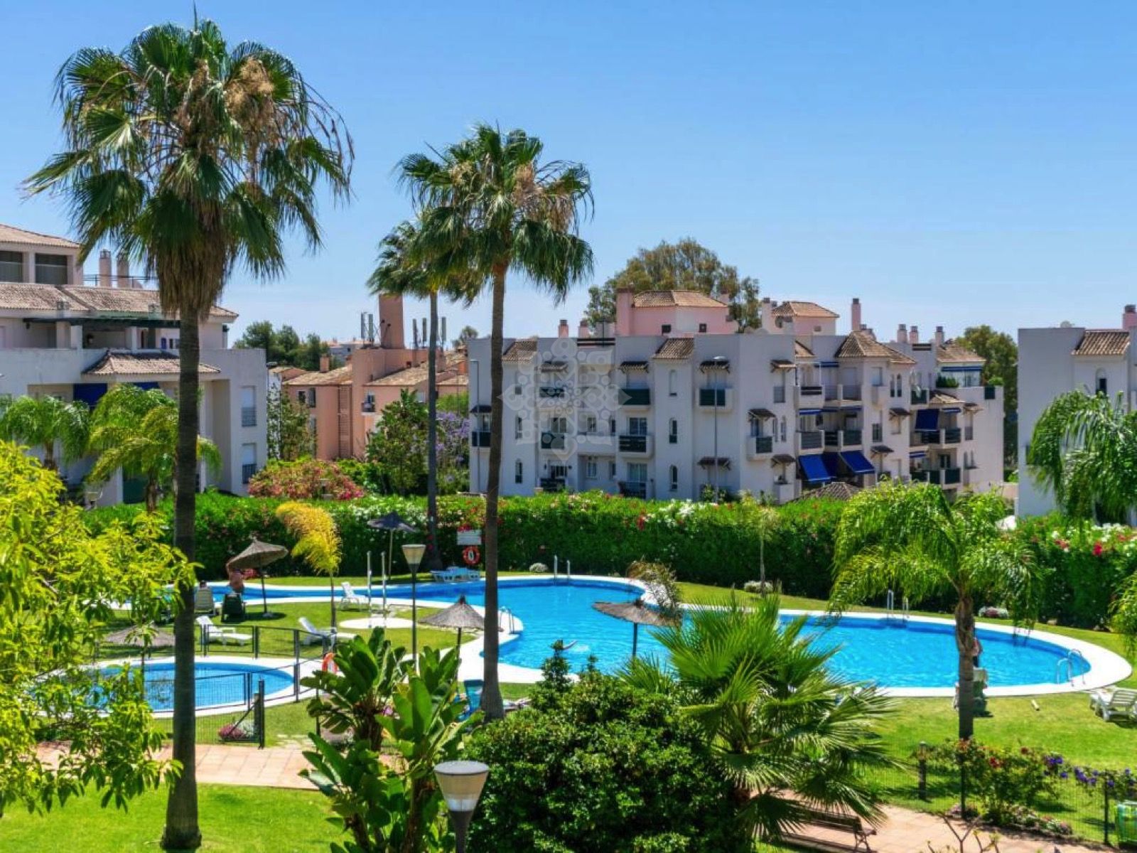 Apartamento Planta Baja en Lorcrimar, Marbella