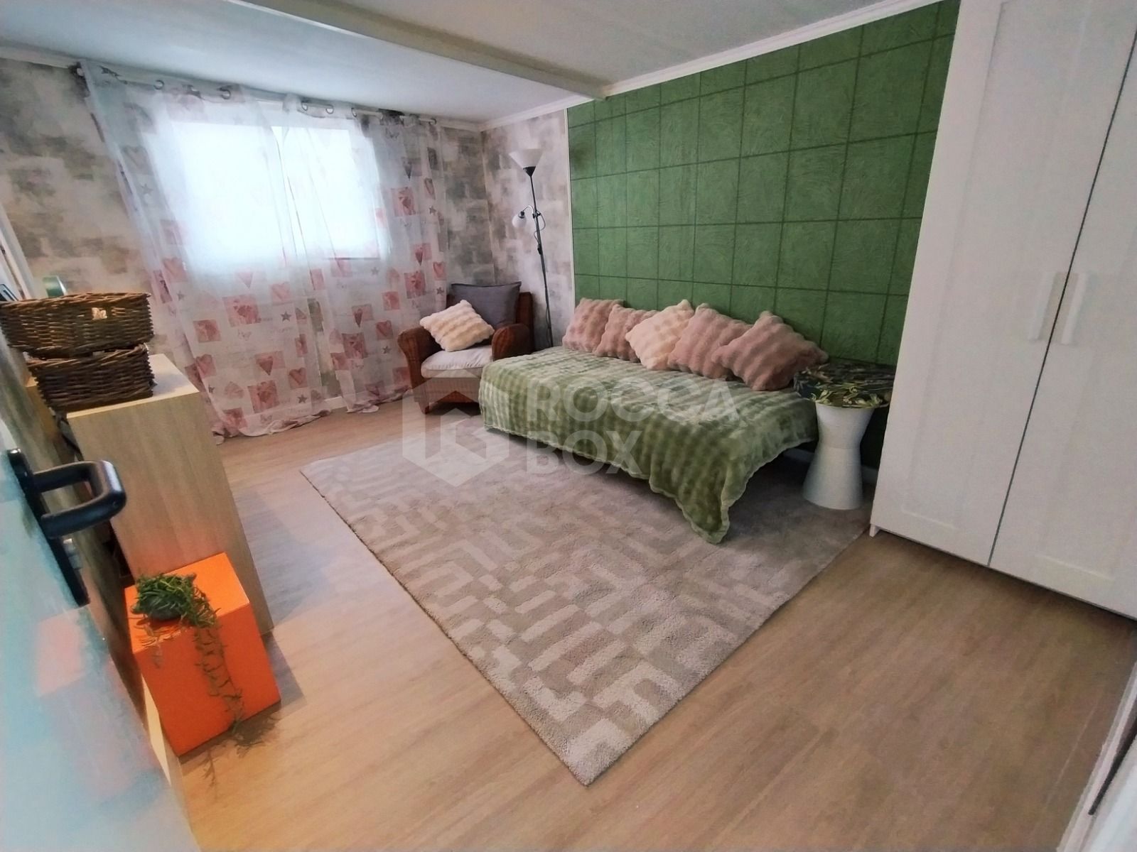 Charming Semi-Detached Townhouse