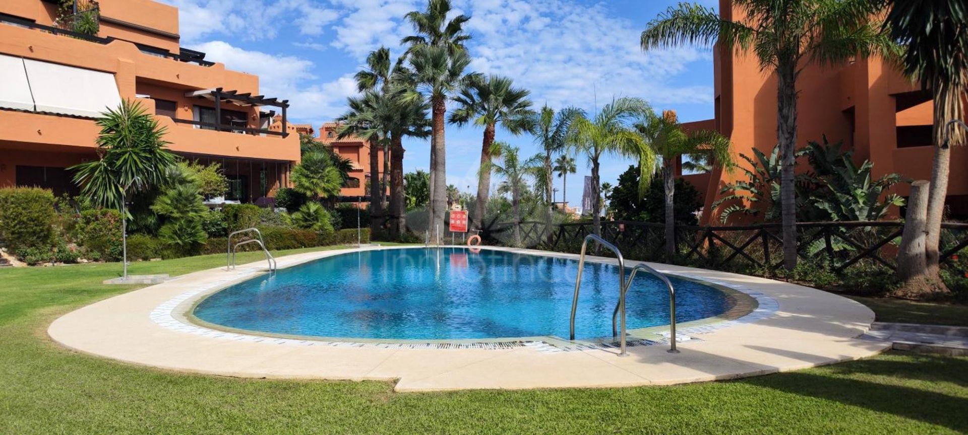 Ground Floor Apartment in Buenas Noches, Estepona