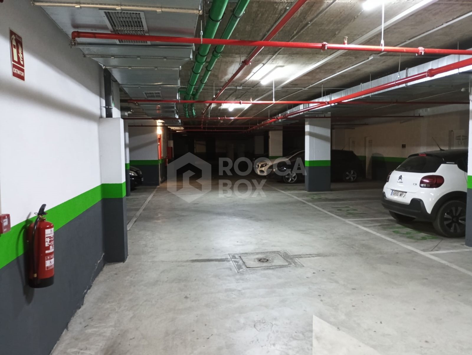 Attractive 4-Bedroom Duplex Penthouse in Estepona City