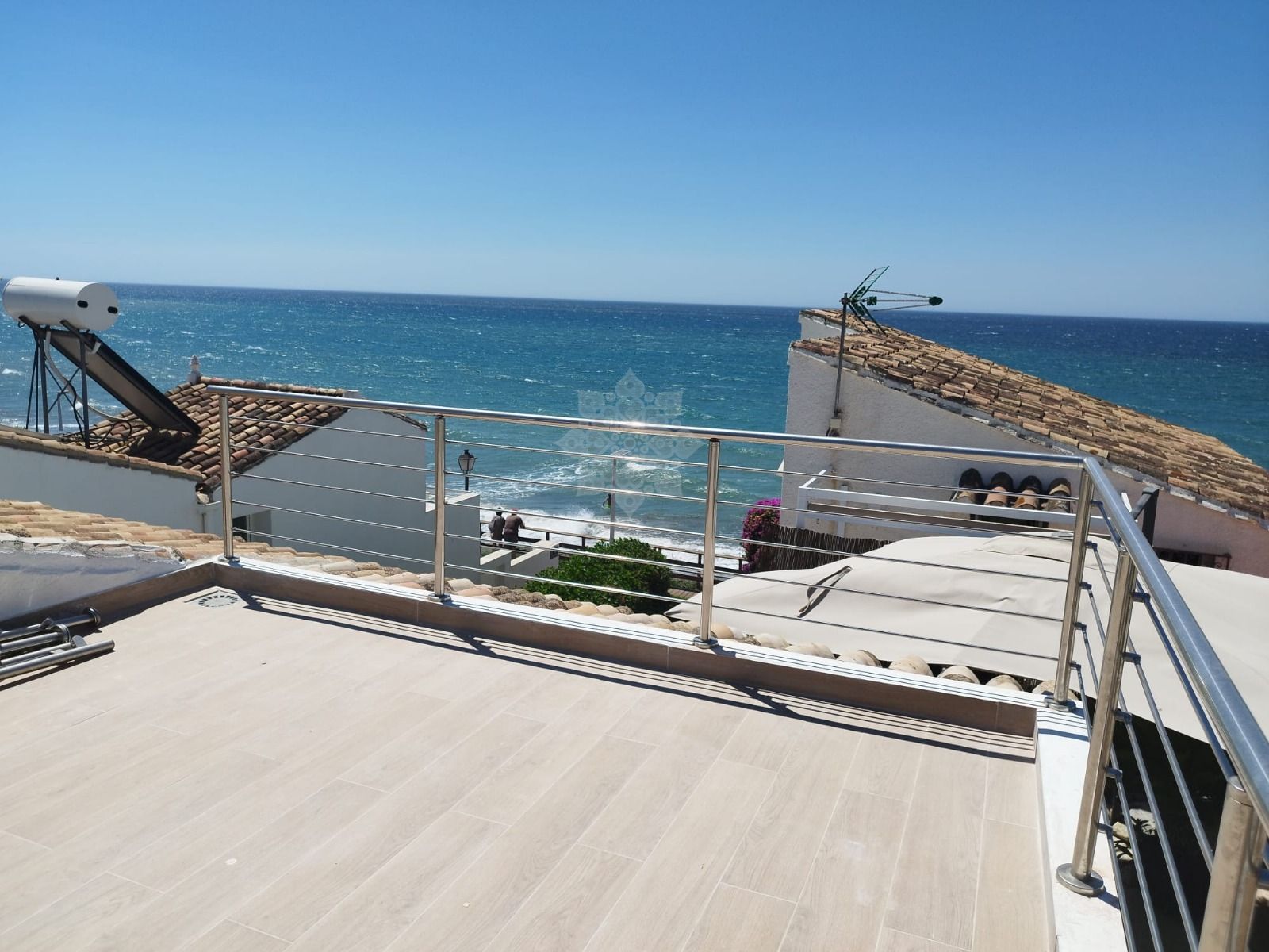 Pareado en Guadalmansa Playa, Estepona