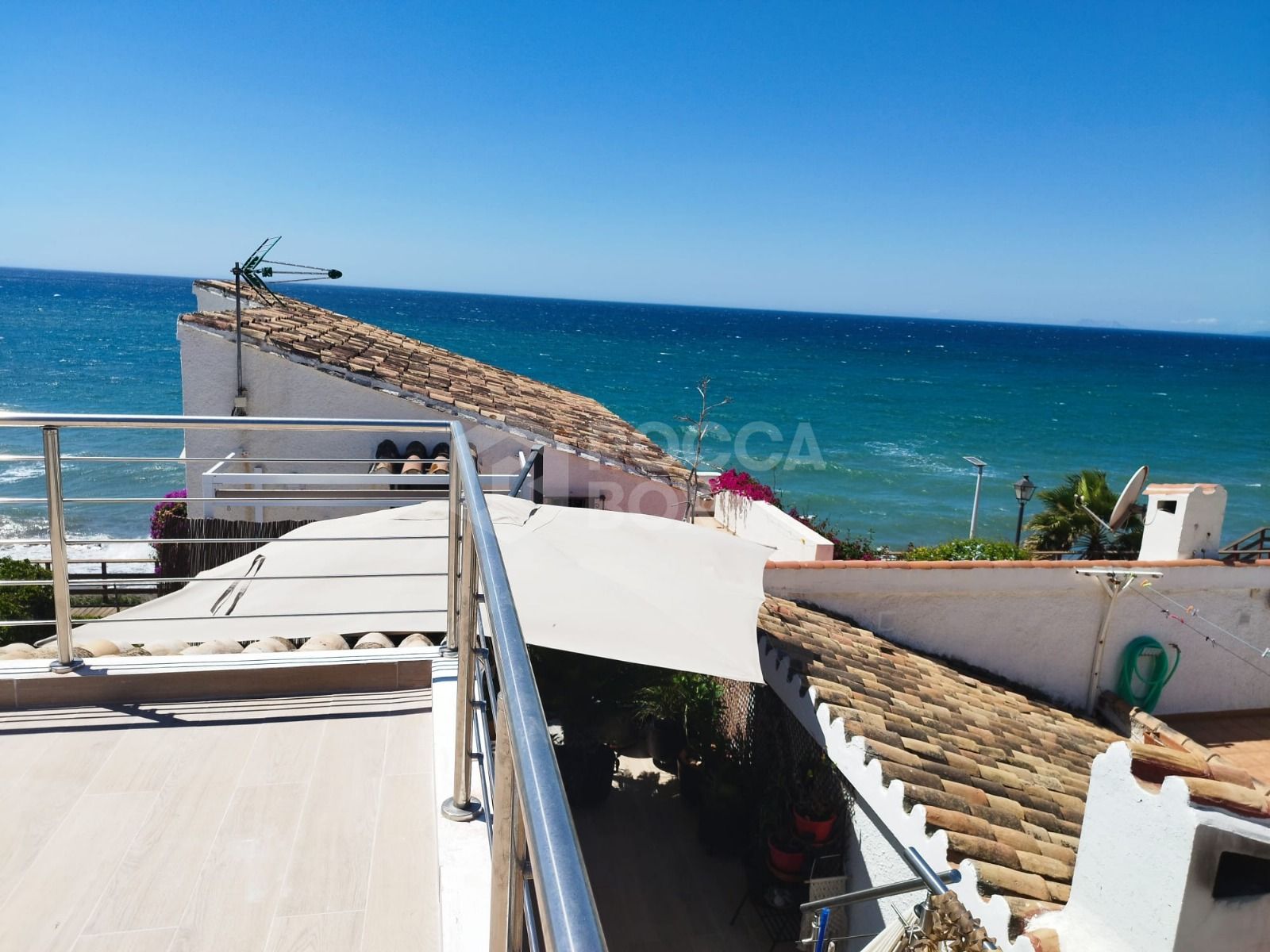 Unique Sea-View Townhouse Just 20 Meters from the Beach