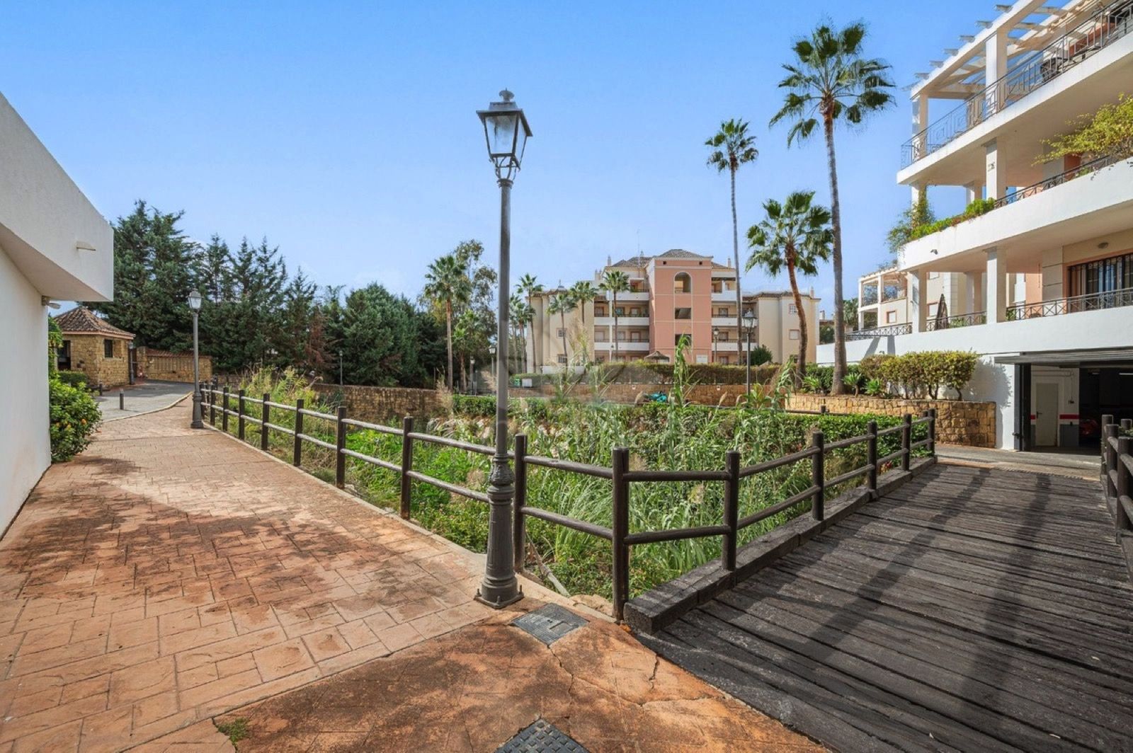 Apartment in Las Brisas, Marbella
