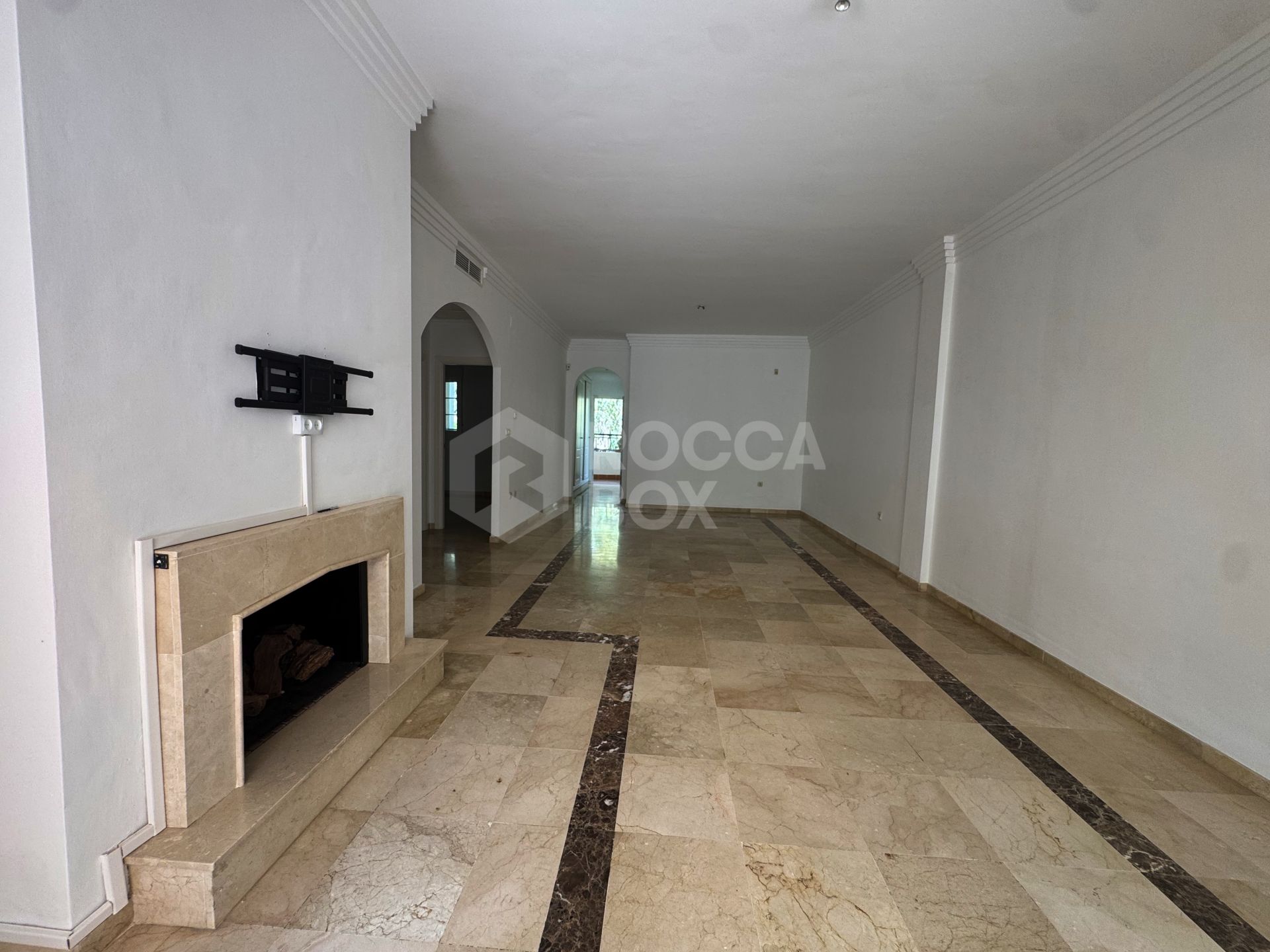 Exquisite 2-Bedroom Apartment in Marbella River Garden