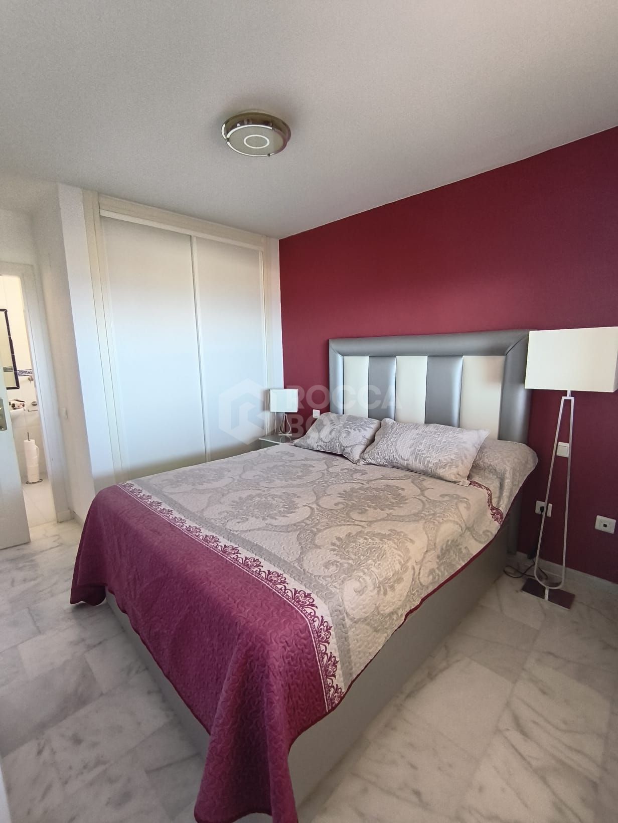 Charming Top-Floor Flat in Hacienda Casares