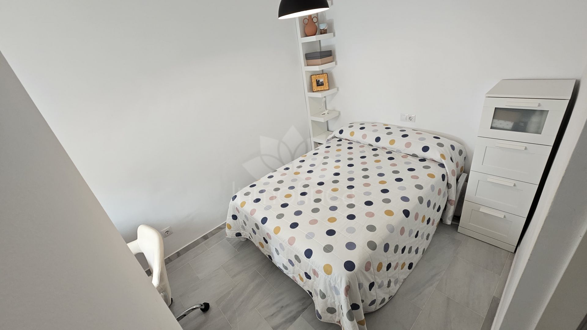 Apartamento Planta Baja en Doña Julia, Casares