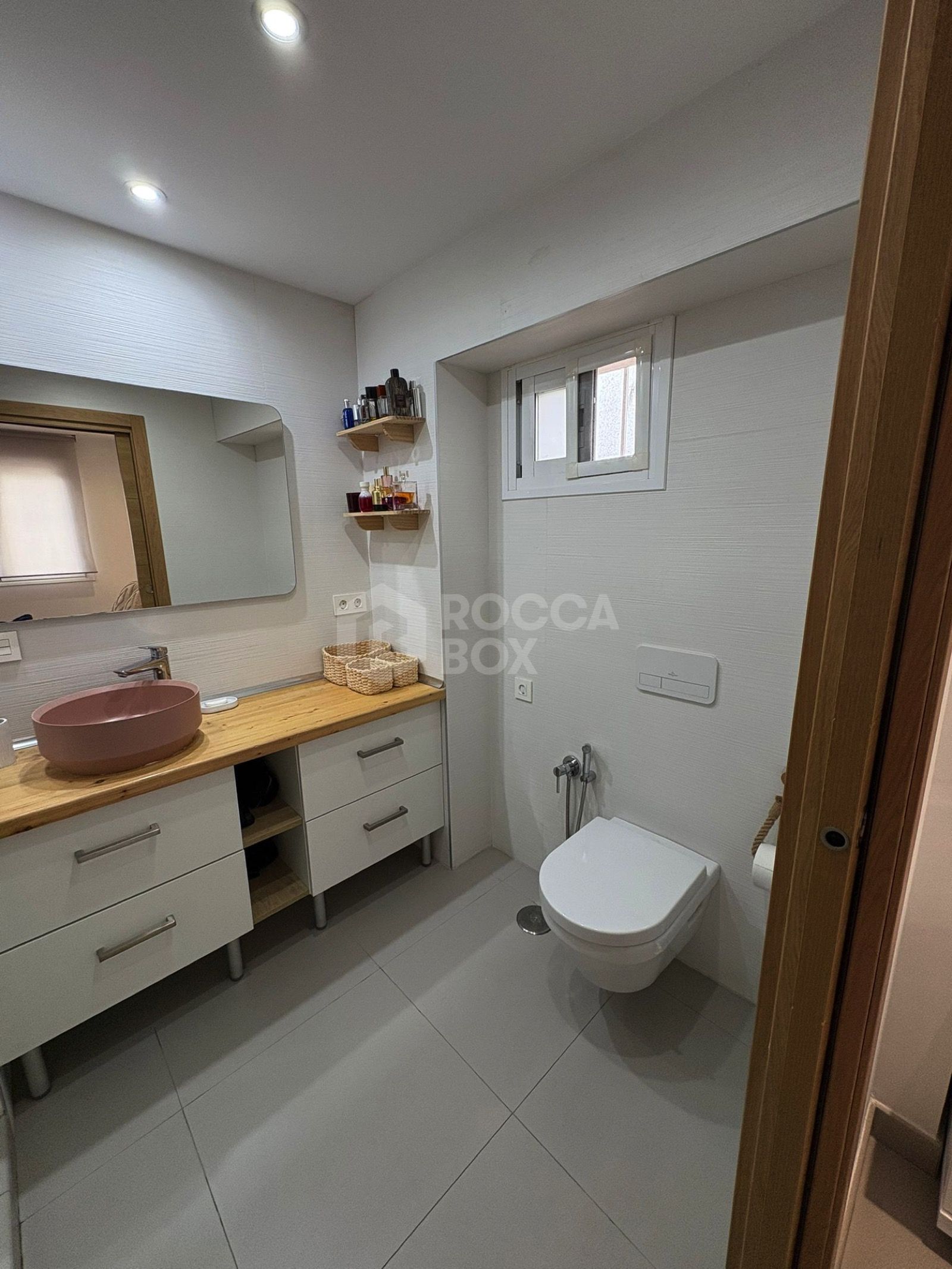 Bright, Renovated and Furnished Ground-Floor Flat in Marbella Centre