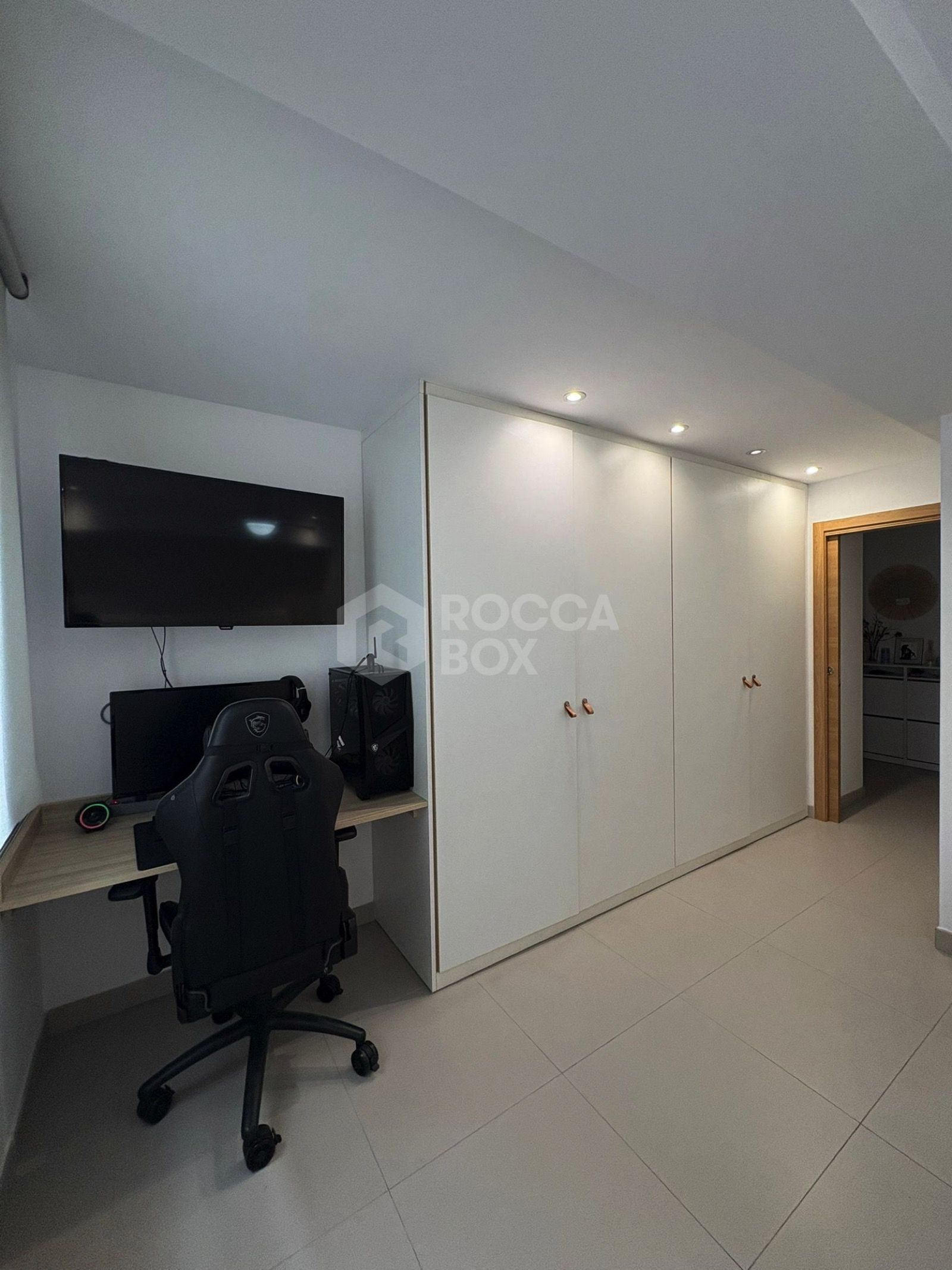 Bright, Renovated and Furnished Ground-Floor Flat in Marbella Centre