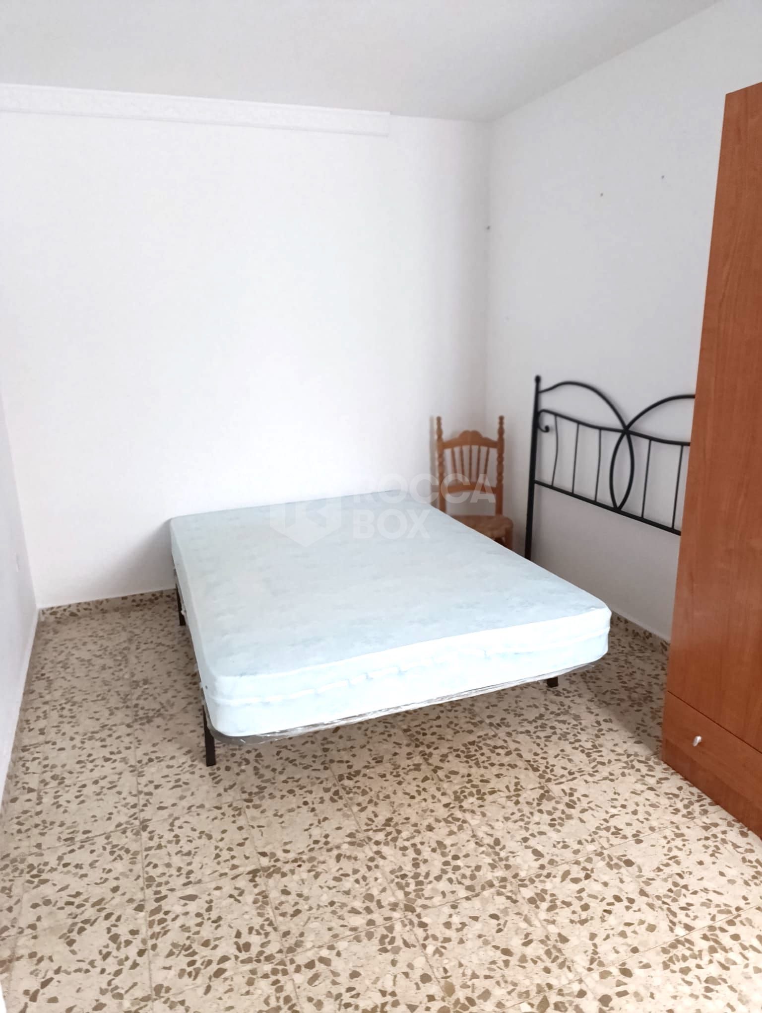 Spacious and Luminous 3-Bedroom Apartment in the Heart of Estepona's Centro