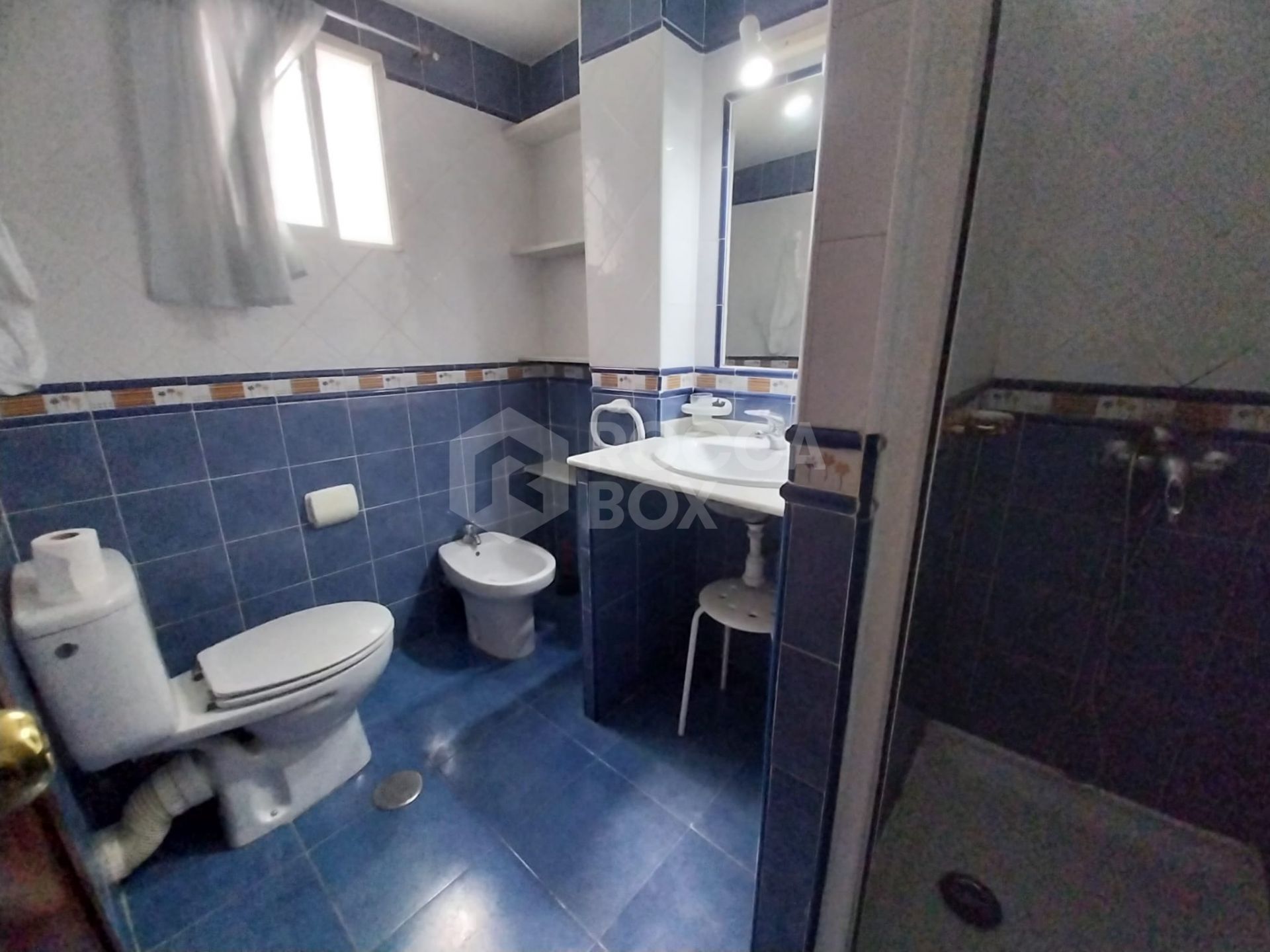 Spacious and Luminous 3-Bedroom Apartment in the Heart of Estepona's Centro