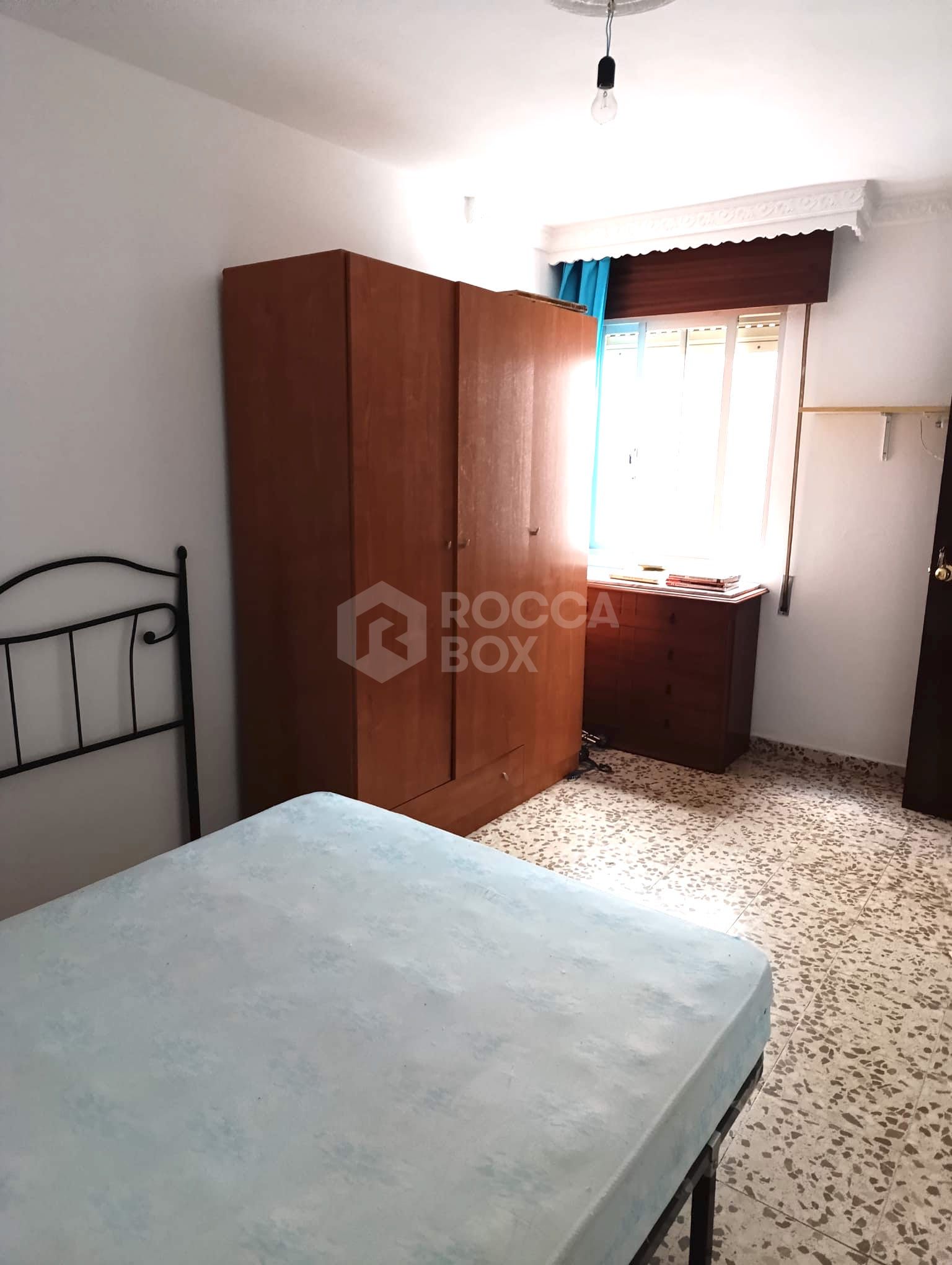 Spacious and Luminous 3-Bedroom Apartment in the Heart of Estepona's Centro