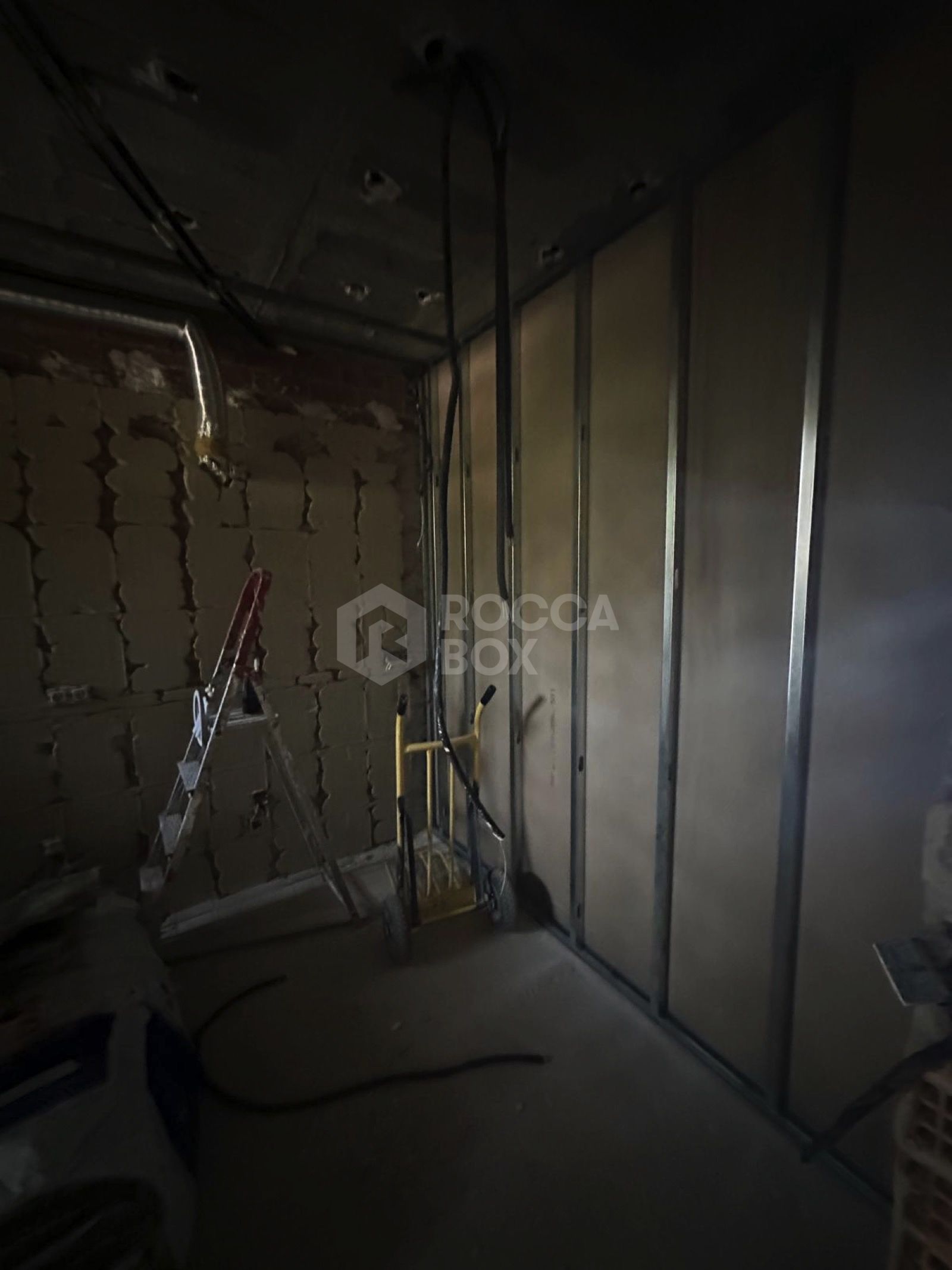 Spacious 3-Bedroom Apartment in Exclusive Gated Urbanisation with 24-Hour Security