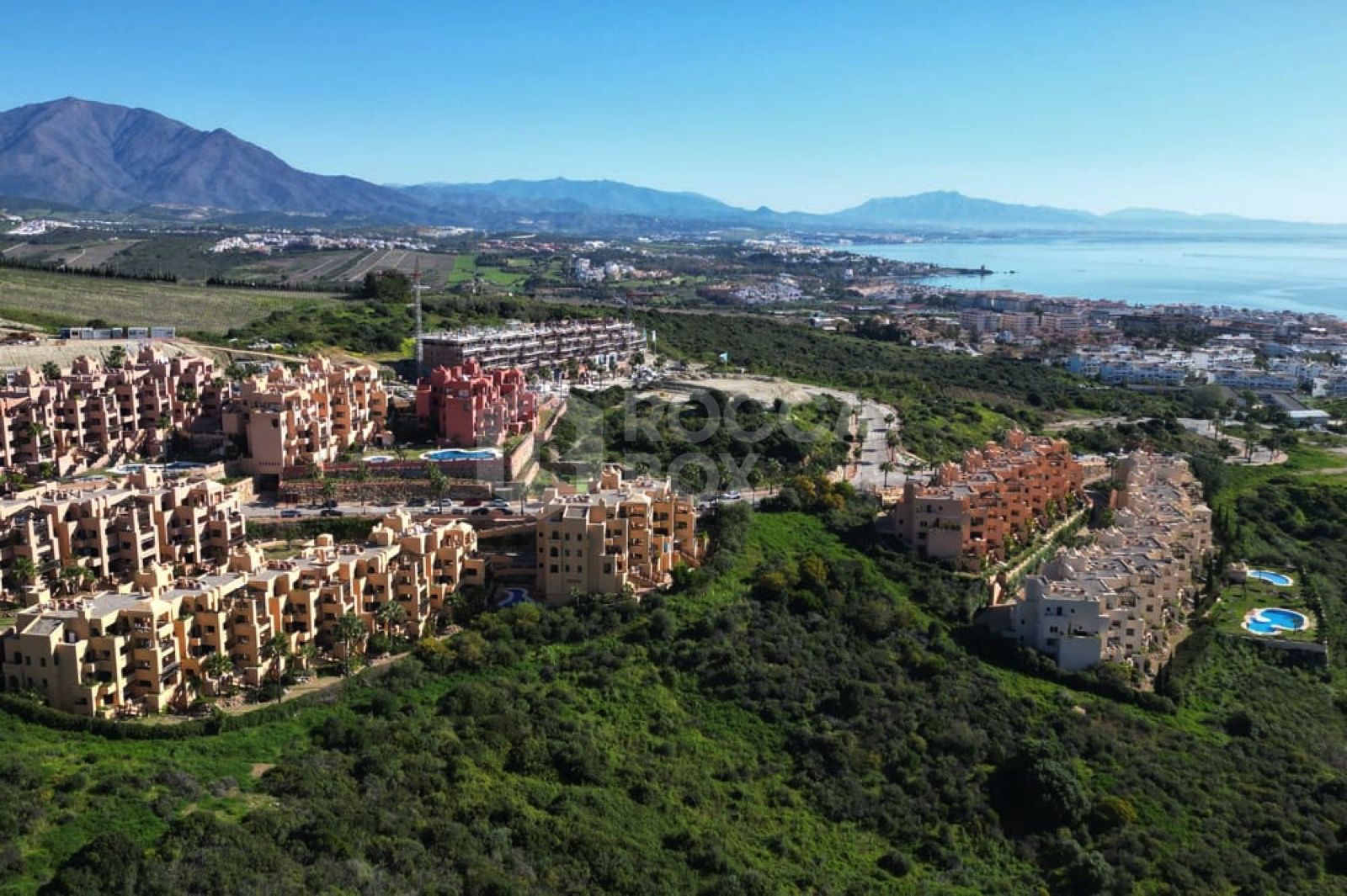 Elegant Furnished 3-Bedroom Ground-Floor Apartment