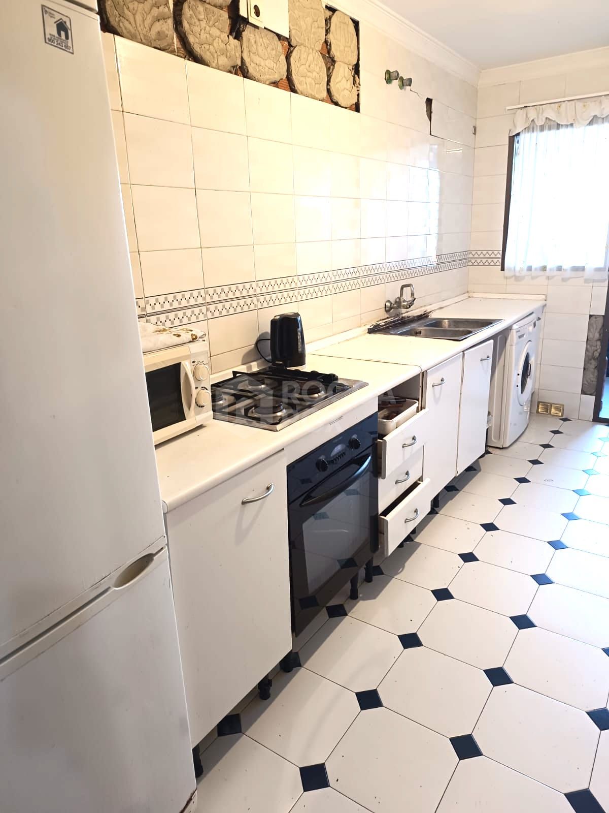 Spacious and luminous apartment in the heart of San Luis de Sabinillas