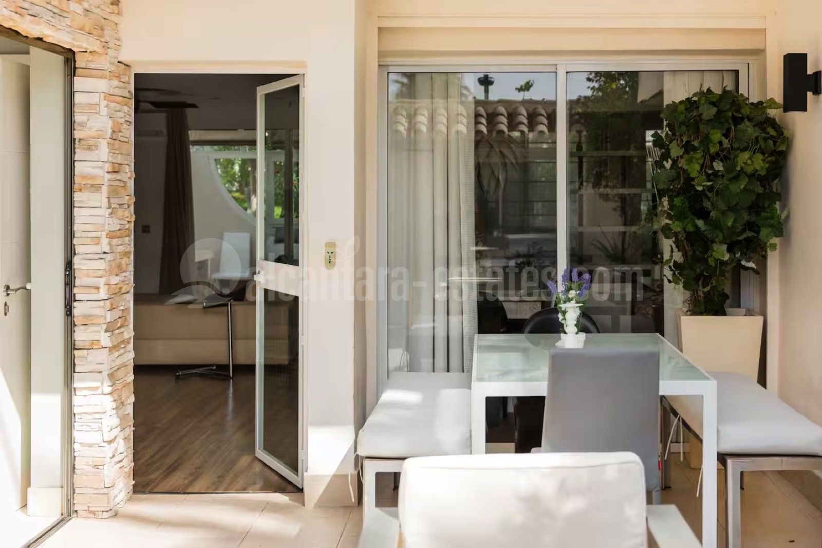 Town House in Altos del Rodeo, Marbella