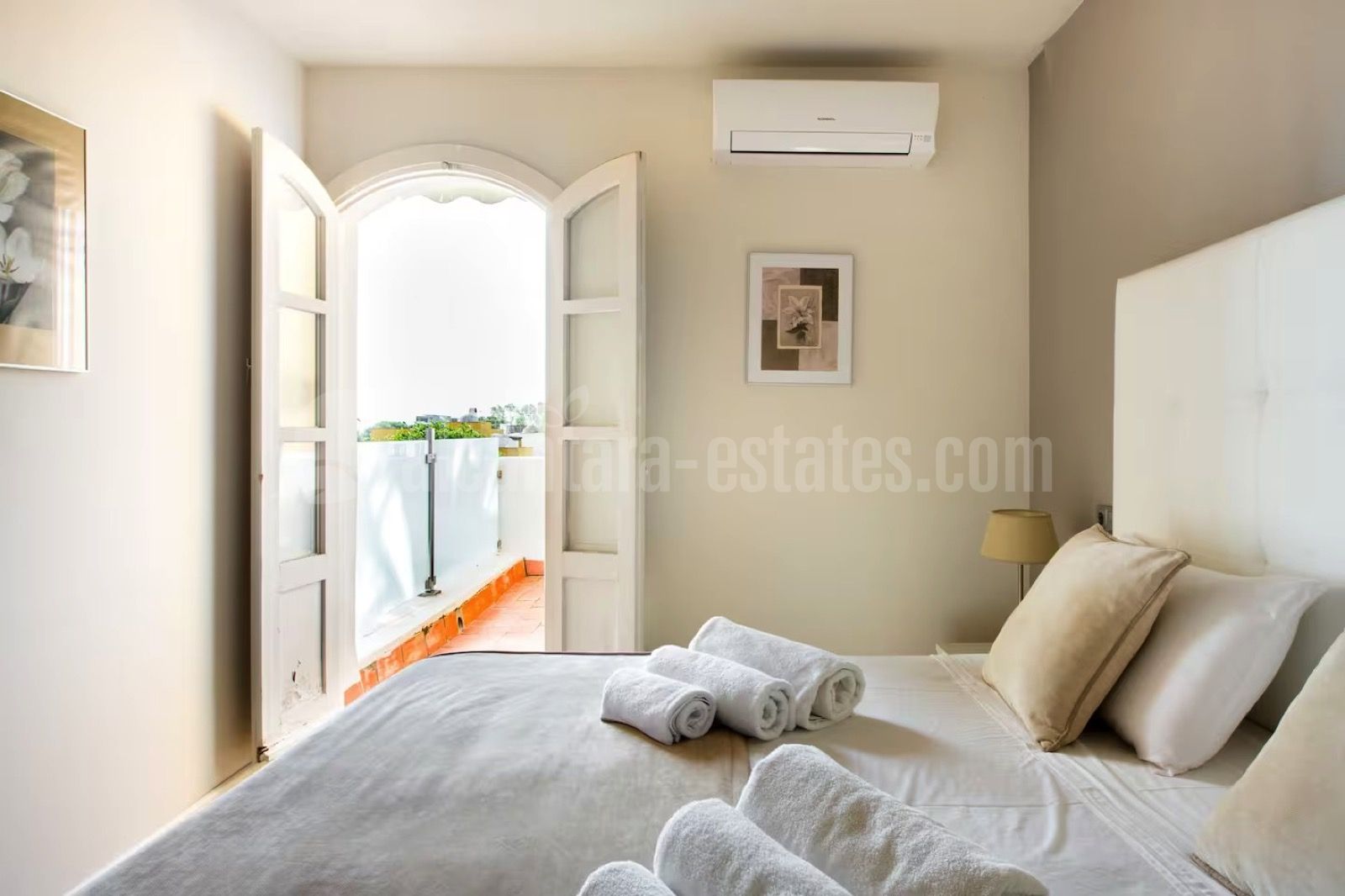 Town House in Altos del Rodeo, Marbella