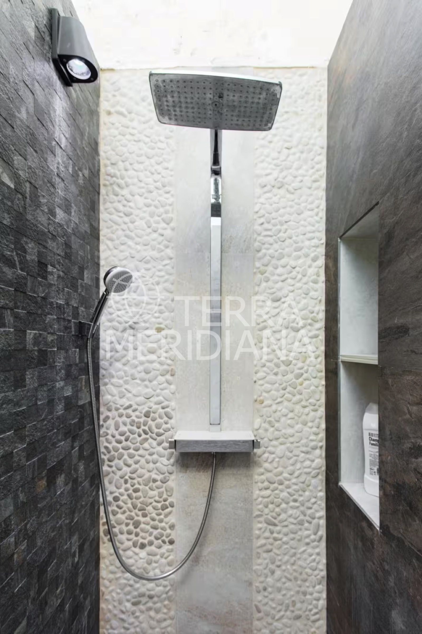 Town House in Altos del Rodeo, Marbella