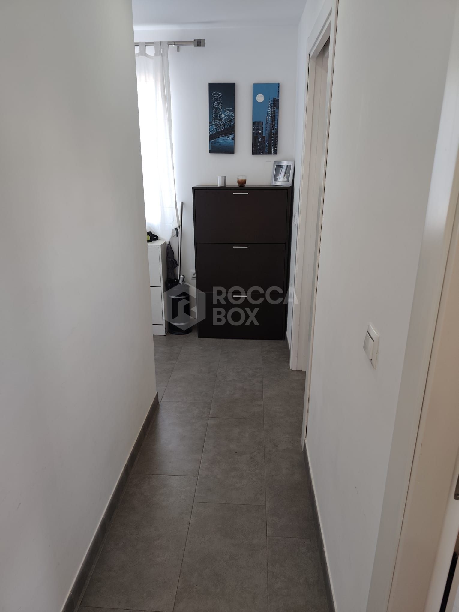 Beautiful 2-Bedroom Penthouse with Stunning Sea and City Views