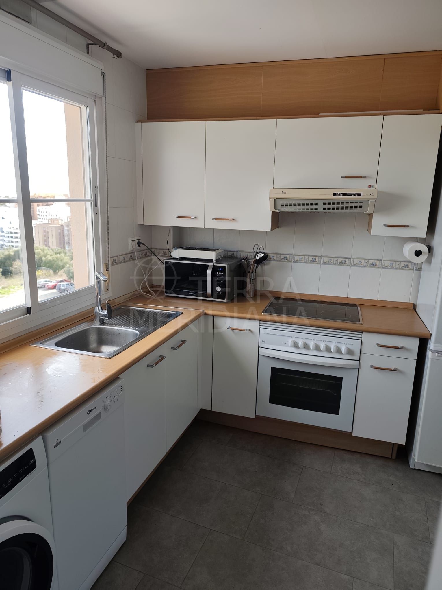 Penthouse in Avda de Andalucia - Sierra de Estepona, Estepona