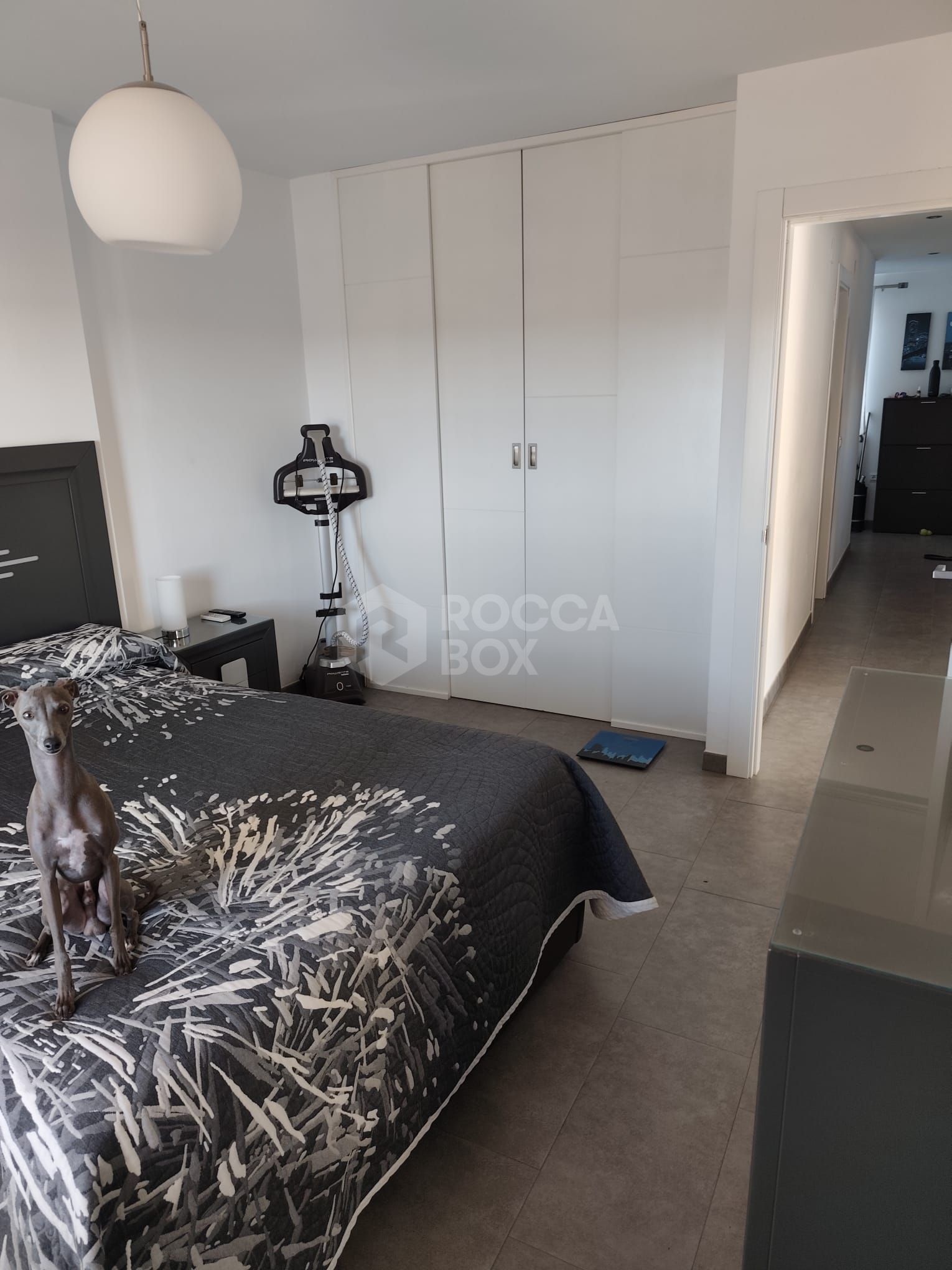 Beautiful 2-Bedroom Penthouse with Stunning Sea and City Views