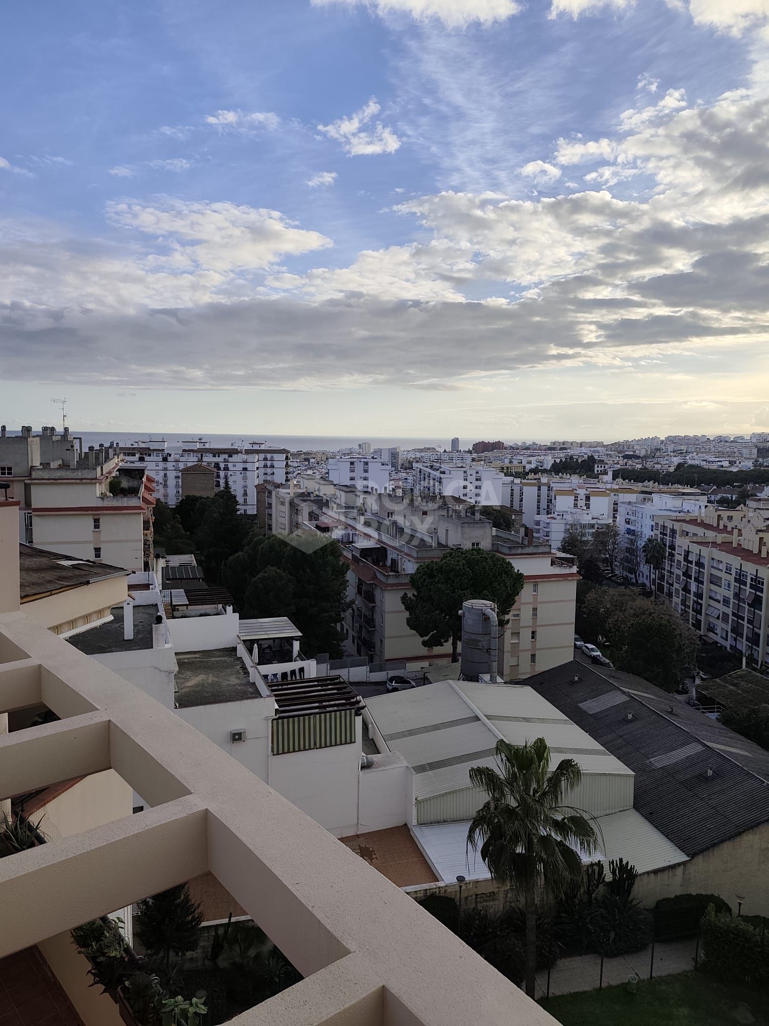 Beautiful 2-Bedroom Penthouse with Stunning Sea and City Views