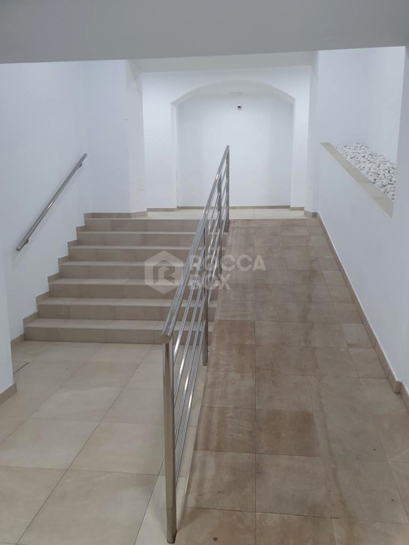 Apartment for Sale on Marbella's Iconic Main Avenue – Just Five Minutes' Walk from the Beach!