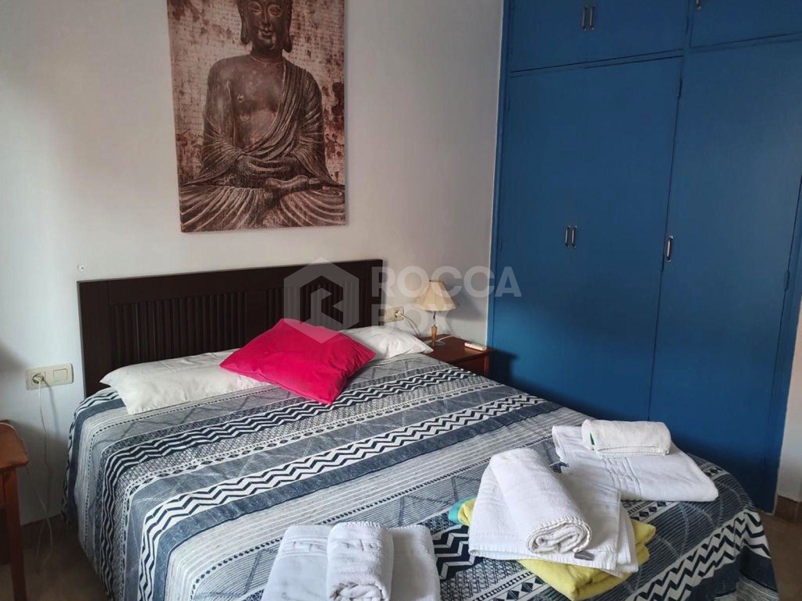 Apartment for Sale on Marbella's Iconic Main Avenue – Just Five Minutes' Walk from the Beach!